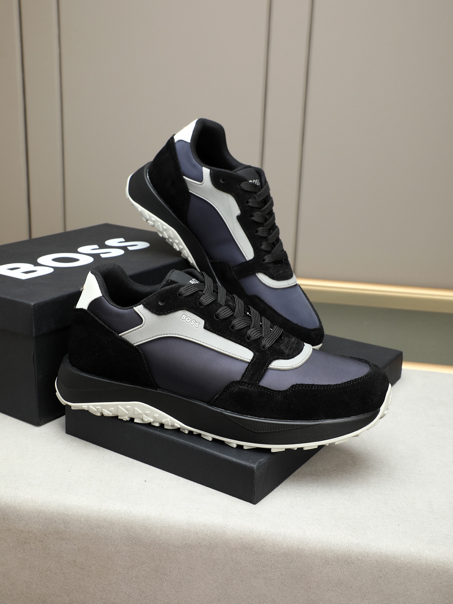BOSS Men's Leather Sneakers - Comfortable, Stylish, and Durable 5 i1745312584954 3659 0 3