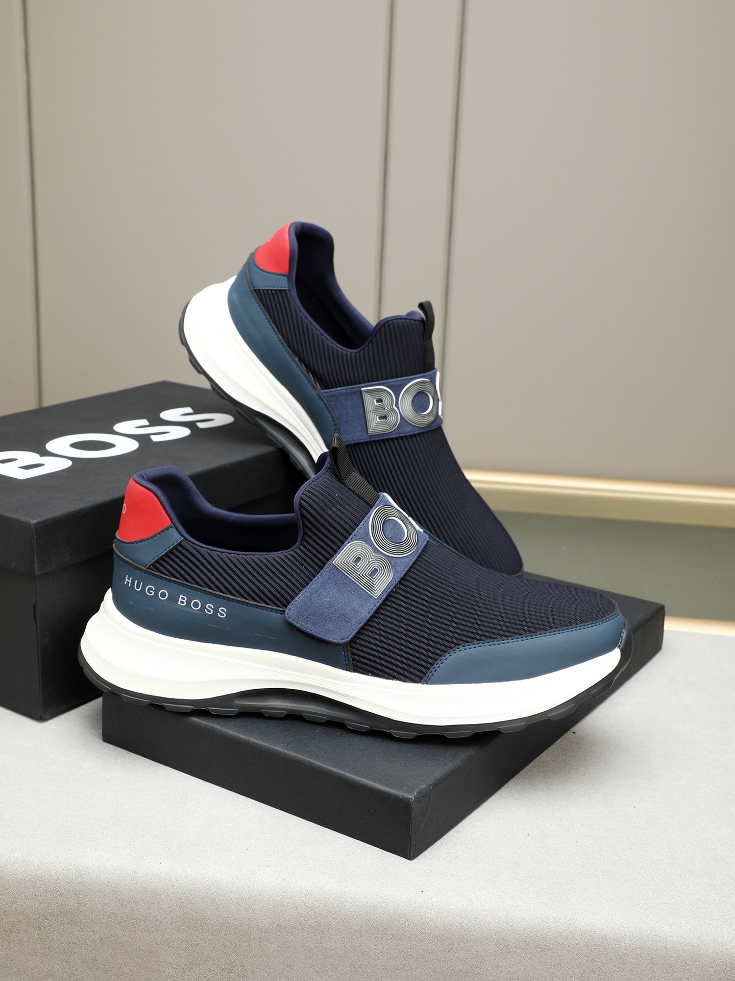Hugo Boss Men's Slip-On Sneakers - Comfortable & Stylish Shoes 5 i1745312680293 8026 0 3