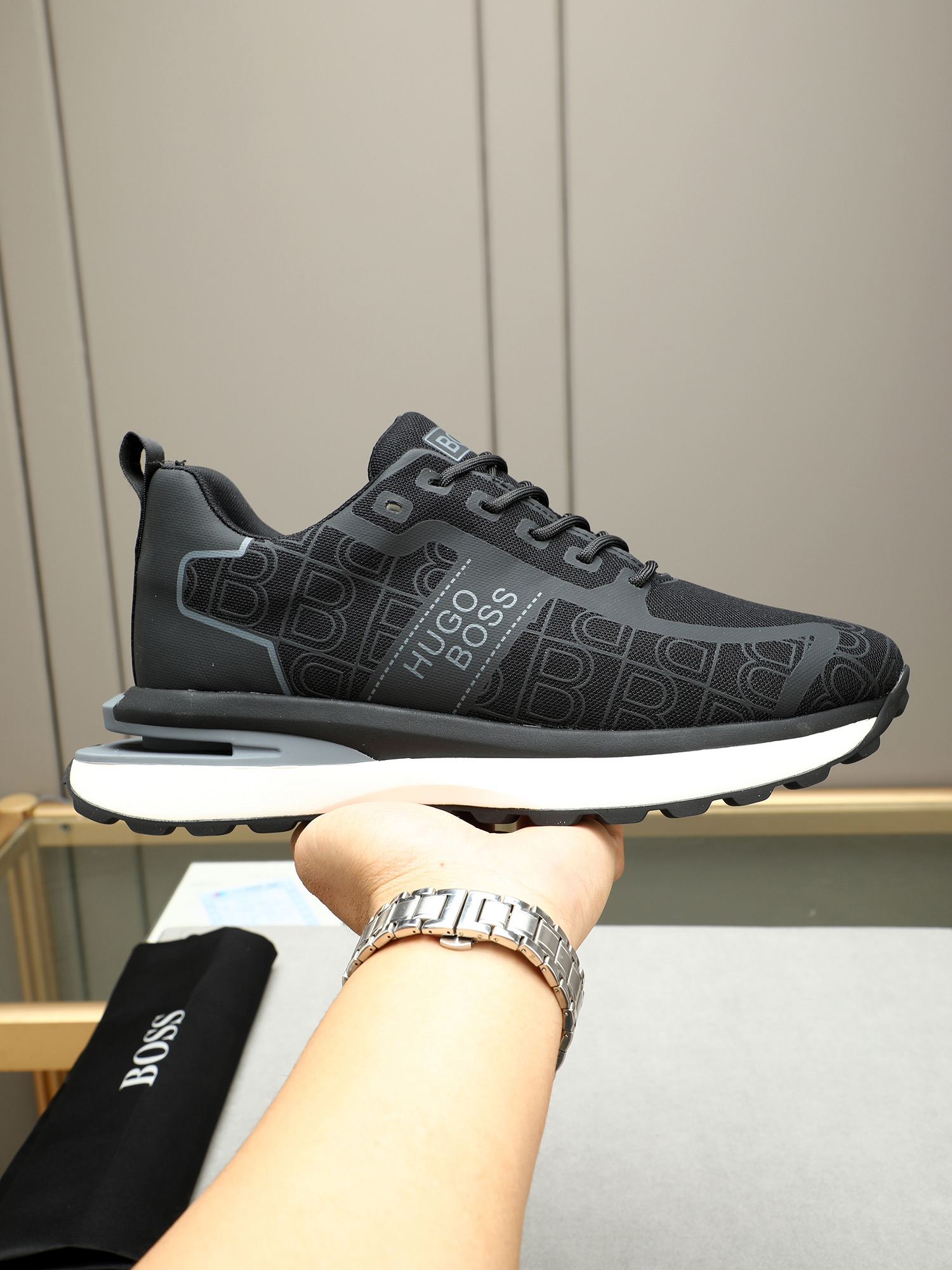 HUGO BOSS Men's Low-Top Sneakers Breathable Mesh Upper, Available in Multiple Colors 2 i1745312870992 6638 0 0