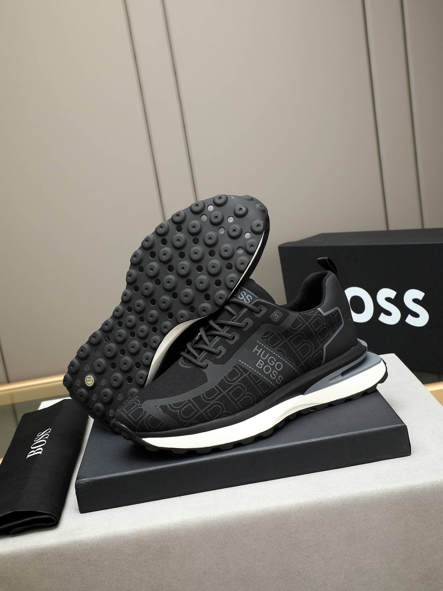 HUGO BOSS Men's Low-Top Sneakers Breathable Mesh Upper, Available in Multiple Colors 4 i1745312871188 5787 0 2