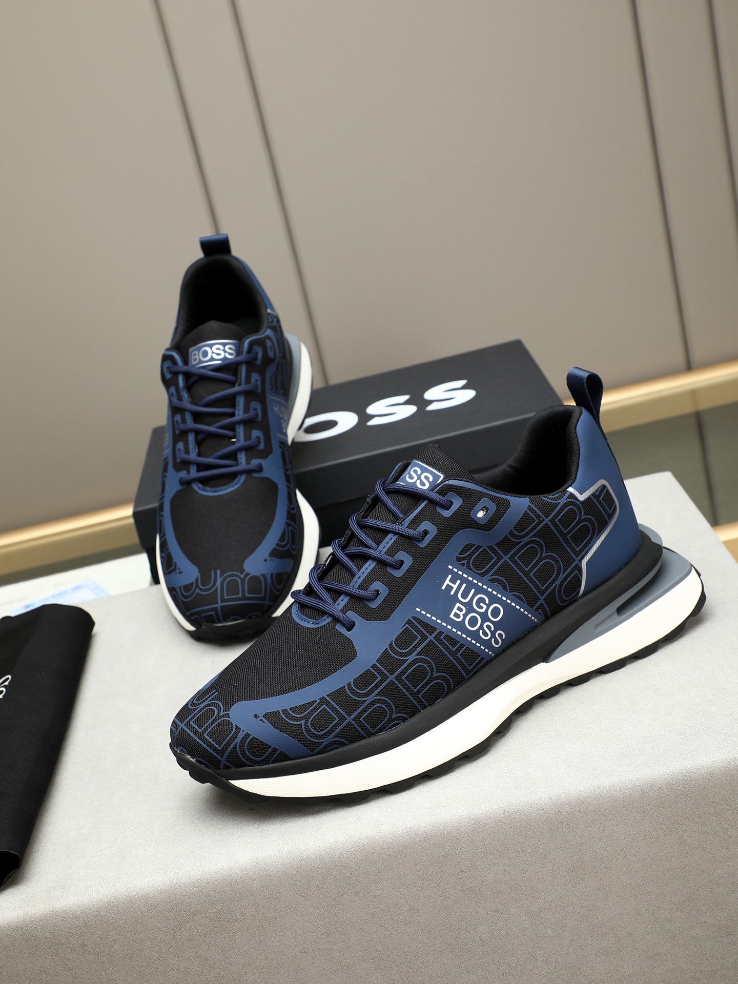 Hugo Boss Men's Leather Sneakers - Comfortable, Stylish, and Durable 8 i1745312885101 363 0 6