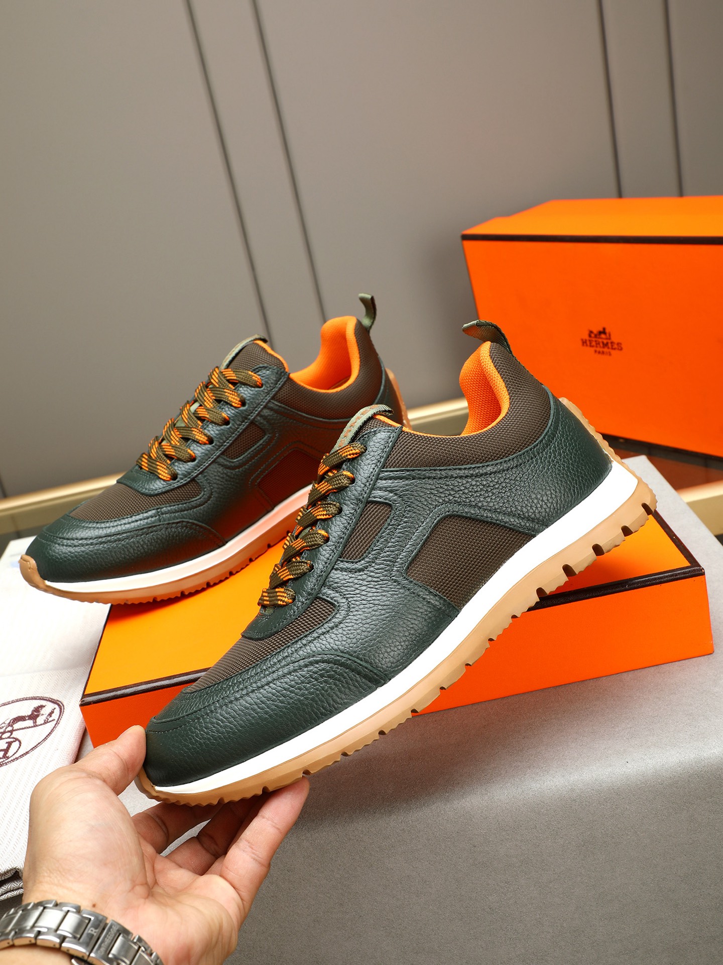 Hermès Men's Sneakers in Calfskin and Mesh - Stylish and Comfortable 3 i1745482149353 6788 0 1