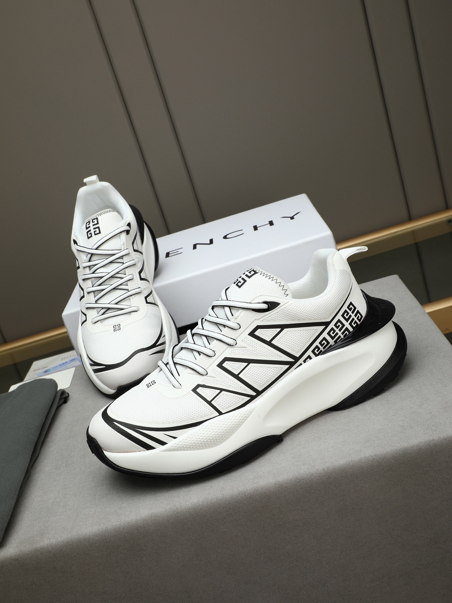 Givenchy GIV1 Men's White Leather & Mesh Lace-Up Sneakers 10 i1745482359290 8857 0 8