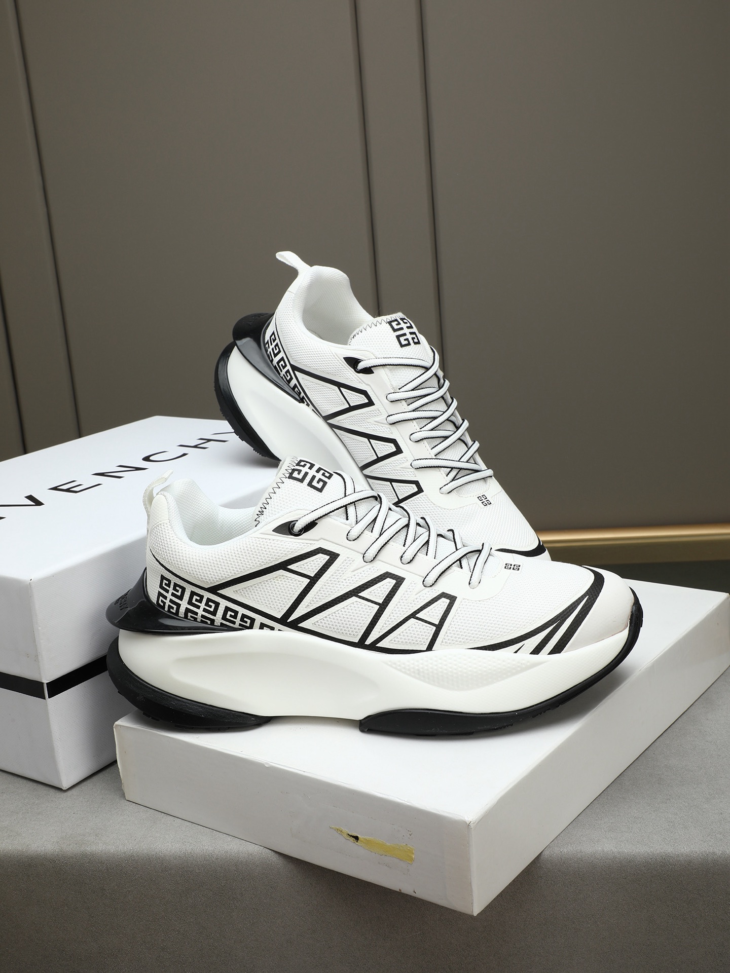 Givenchy GIV1 Men's White Leather & Mesh Lace-Up Sneakers 5 i1745482359311 6468 0 3