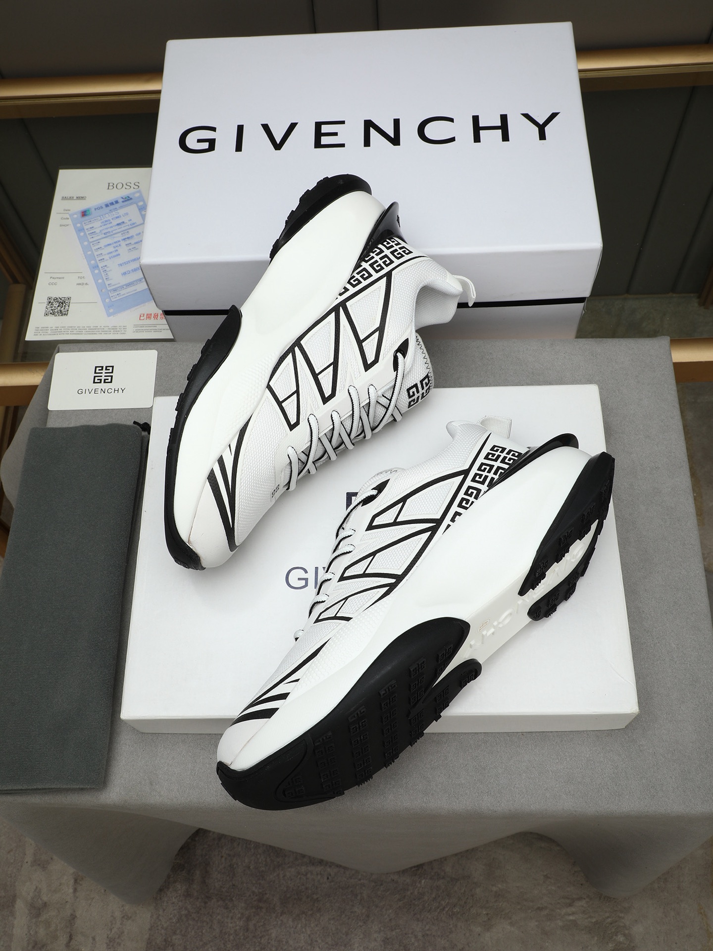 Givenchy GIV1 Men's White Leather & Mesh Lace-Up Sneakers 8 i1745482359772 6670 0 6