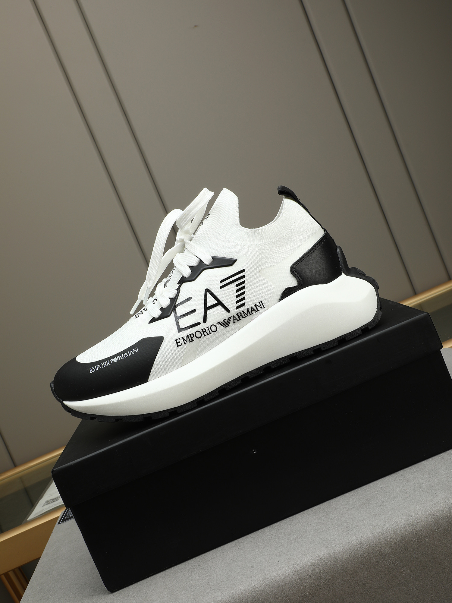 Armani Men's Casual Sneakers, Fly-Knit Upper, Breathable, Comfortable, Sizes 38-44 7 i1745483457595 3909 0 5