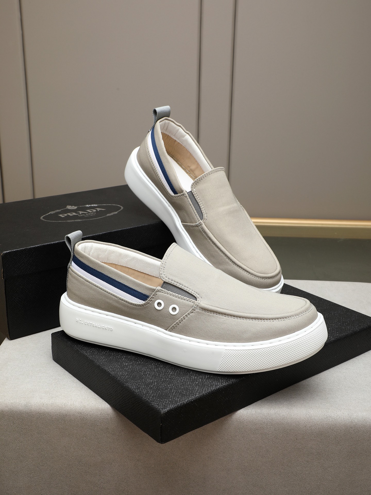 Prada Men's Casual Slip-On Loafers Lightweight Breathable Canvas Shoes 5 i1745658360435 7817 0 3