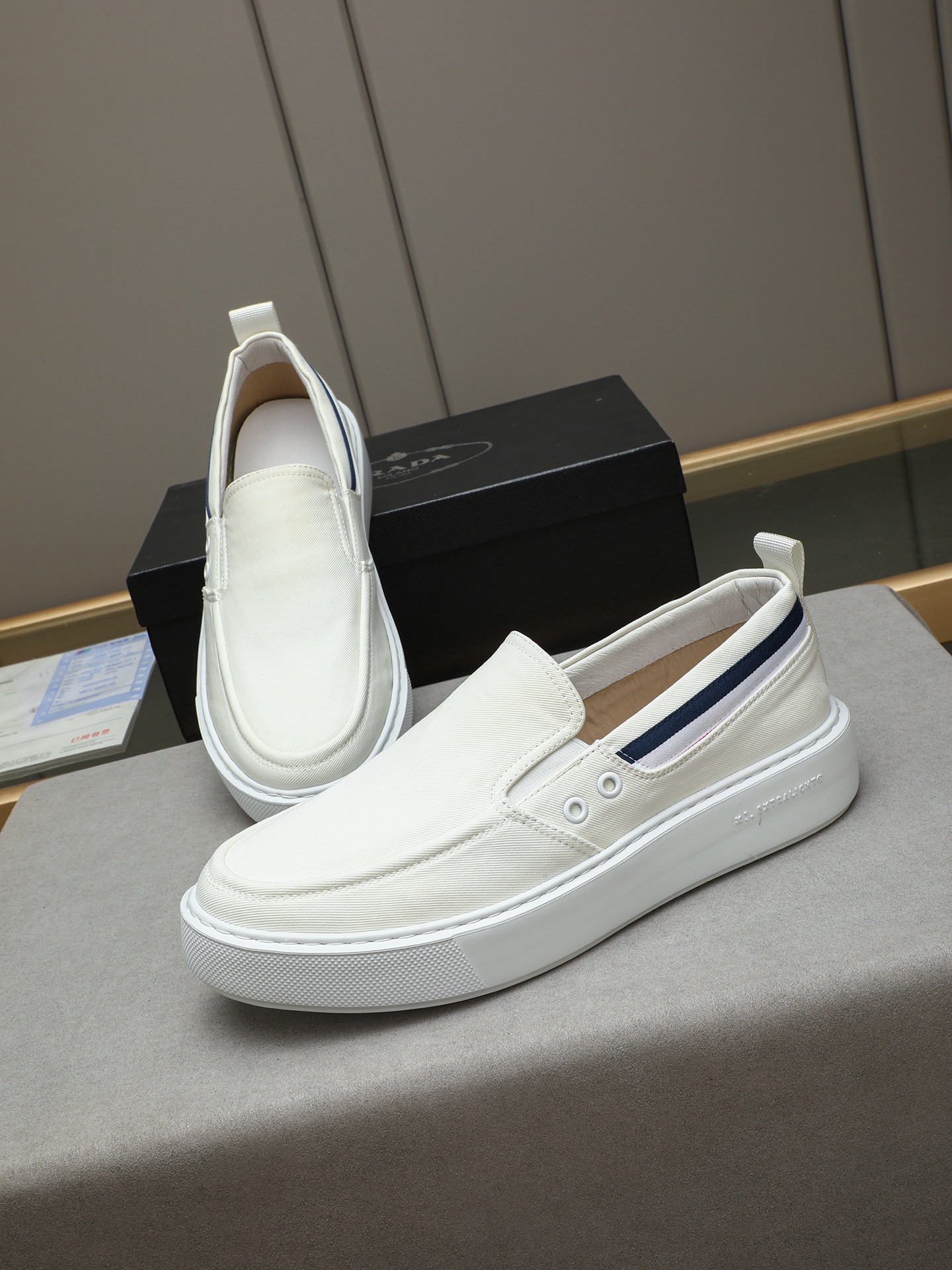 Prada New Casual Canvas Shoes,Italian Waterproof Fabric,Super Comfortable 9 i1745658386225 3847 0 7
