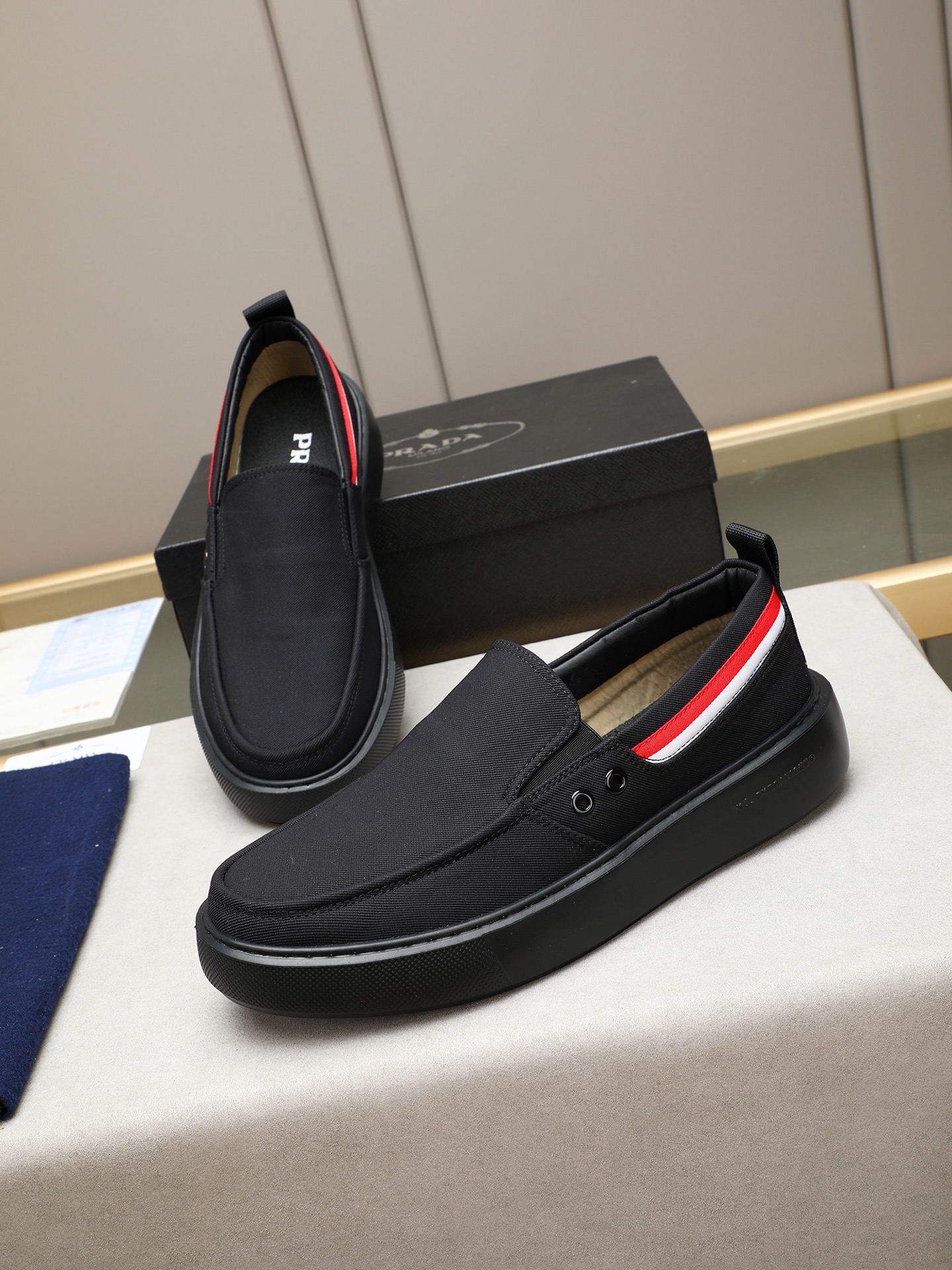 Stylish Canvas Slip-On Sneakers with Lightweight Sole, Sizes 38-44 8 i1745658400880 8189 0 6