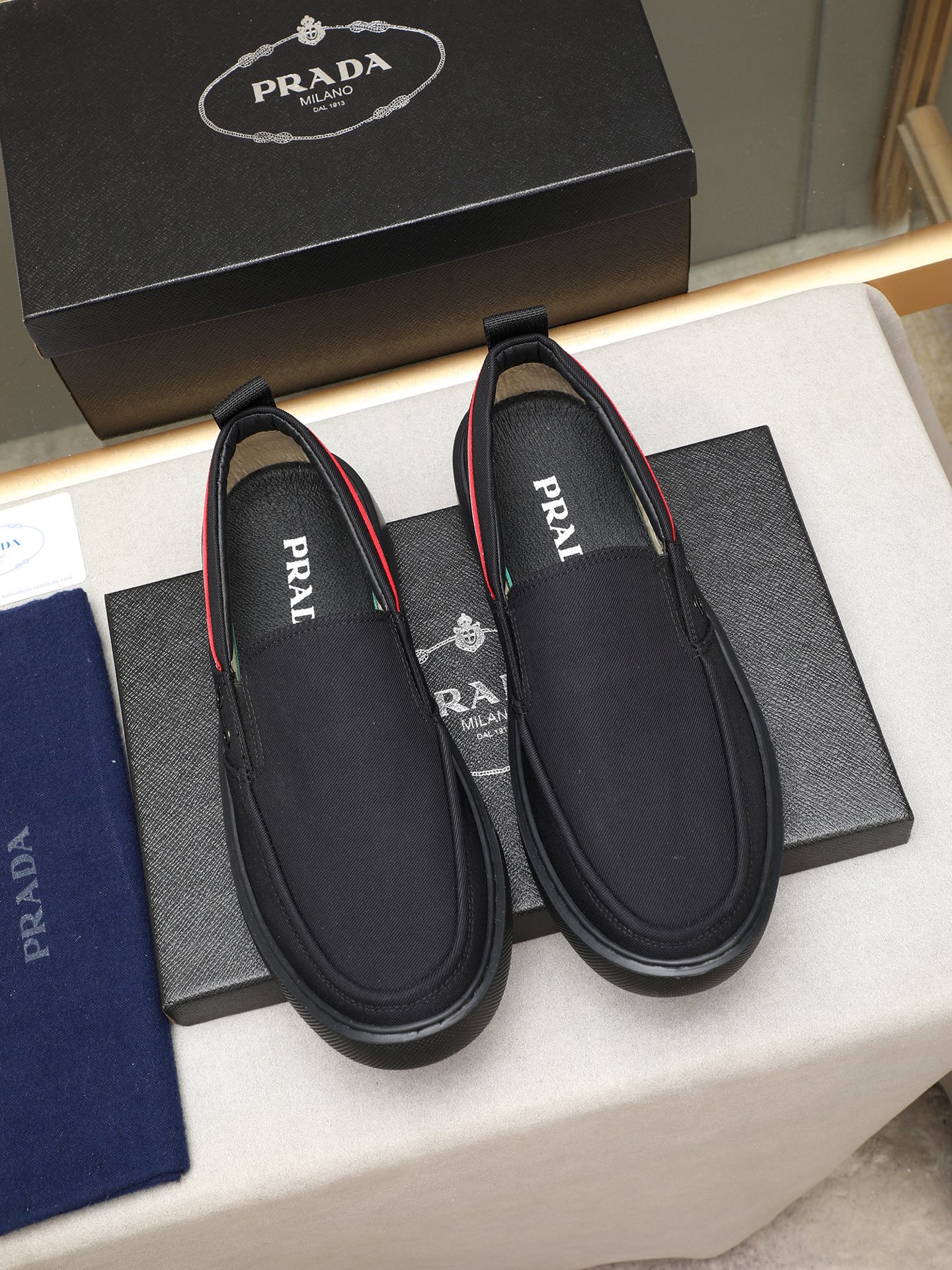 Stylish Canvas Slip-On Sneakers with Lightweight Sole, Sizes 38-44 10 i1745658400965 5131 0 8