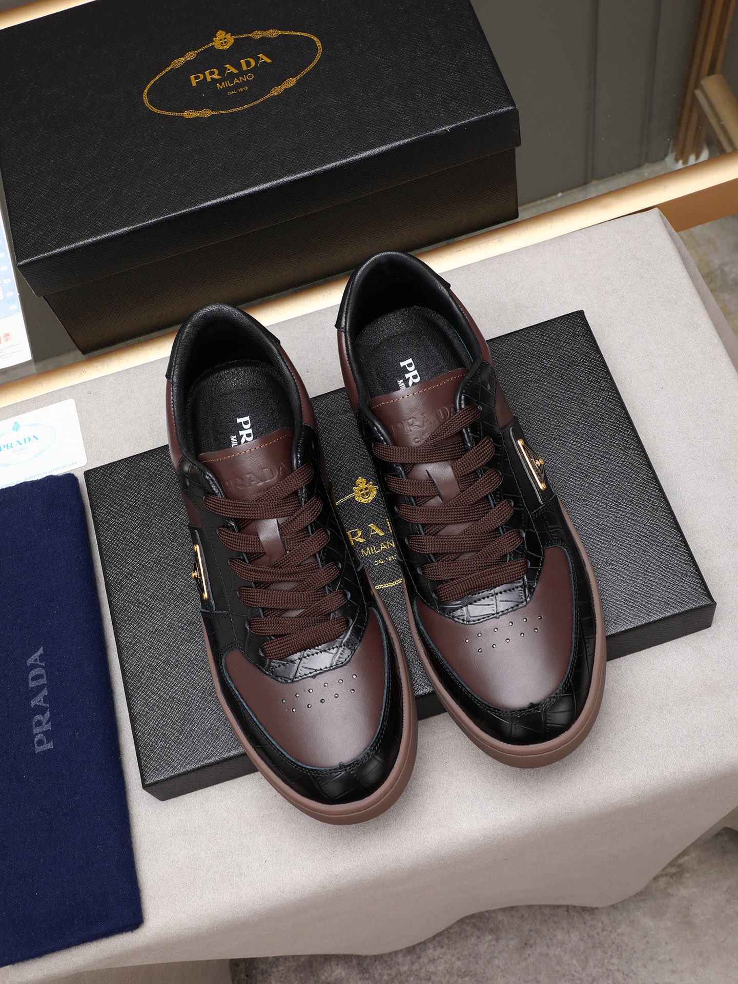 Prada Men's Leather Low-Top Sneakers Casual Fashion Sneakers 9 i1746696379930 5397 0 7