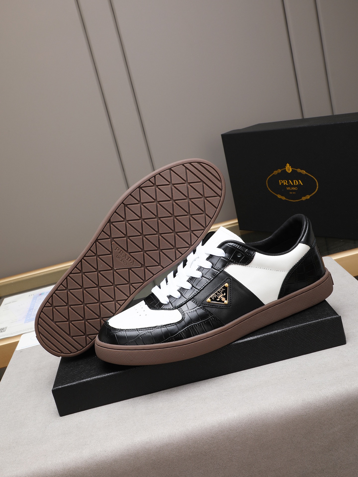 Prada Men's Black & White Leather Low-Top Sneakers - EU 38-44 Available 4 i1746696399570 5760 0 2