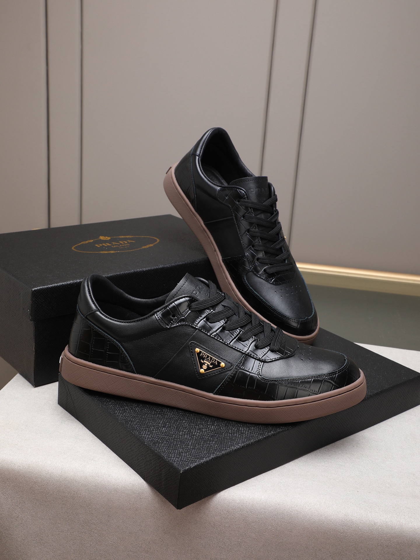 Prada Men's Black Leather Low-Top Sneakers Size 38-44 Fashion Sneakers 5 i1746696421160 4360 0 3