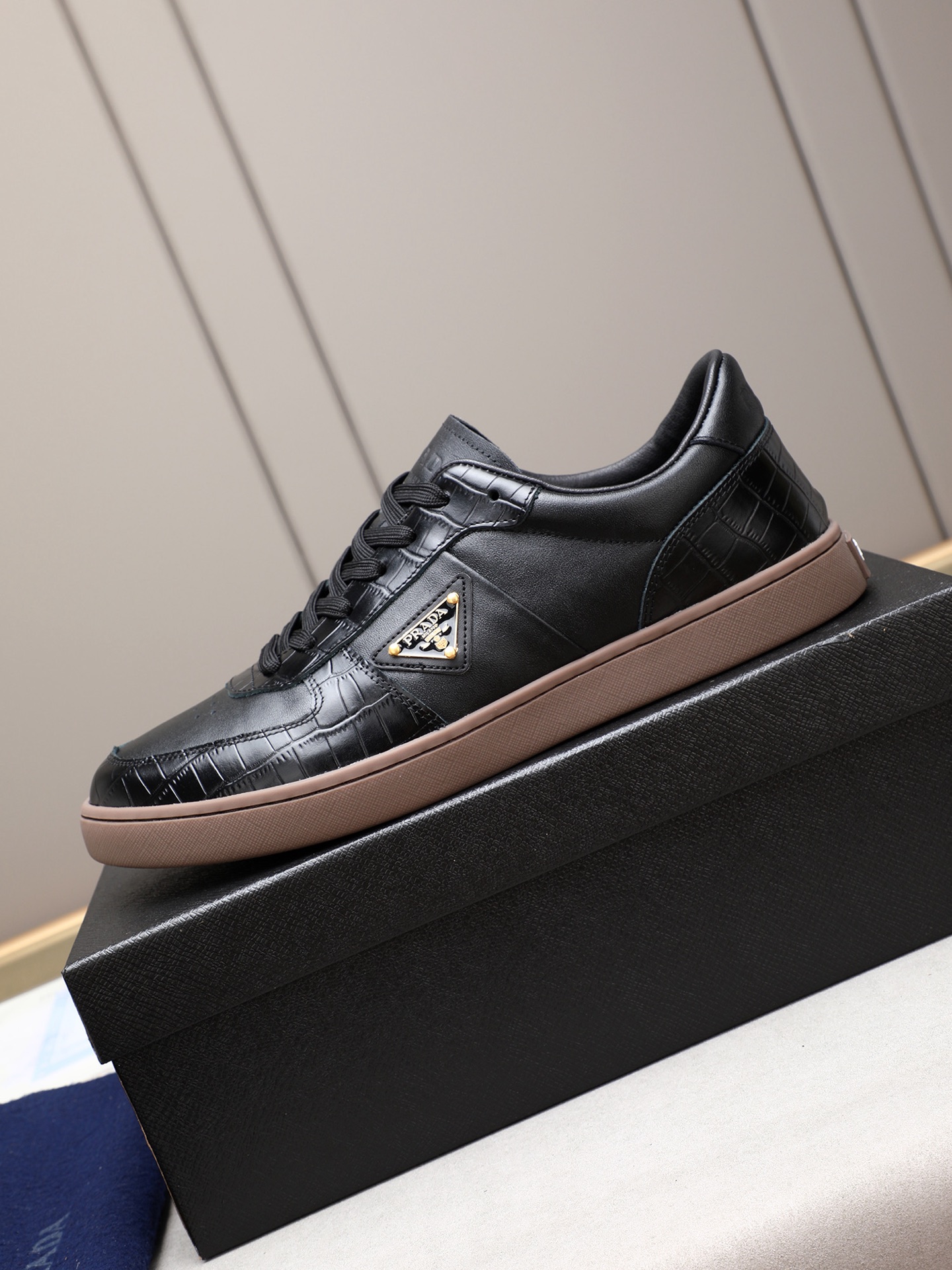Prada Men's Black Leather Low-Top Sneakers Size 38-44 Fashion Sneakers 6 i1746696428127 7571 0 4