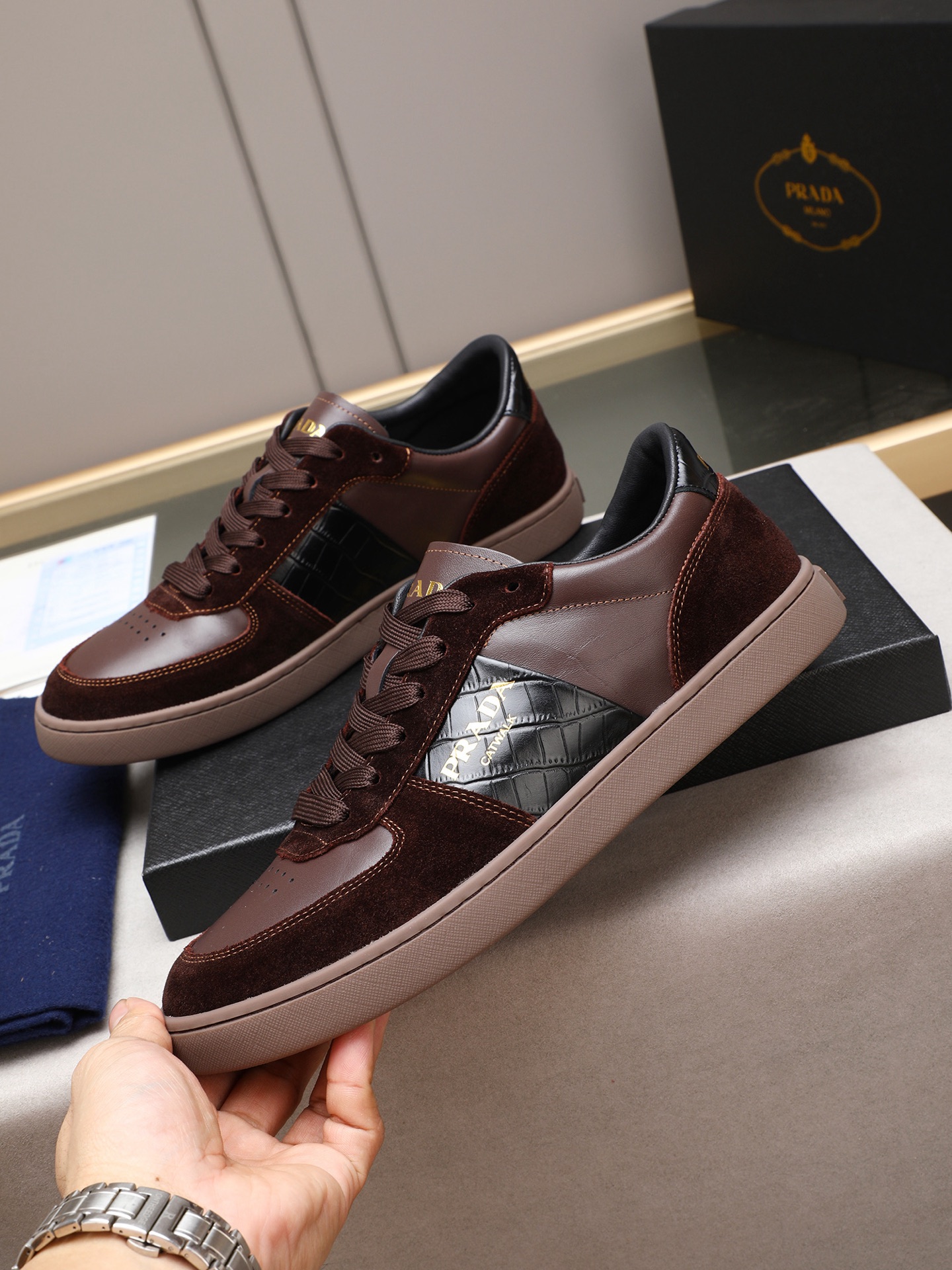 Prada Men's Fashionable Casual Sneakers - Leather, Breathable Lining 3 i1746697175999 7518 0 1