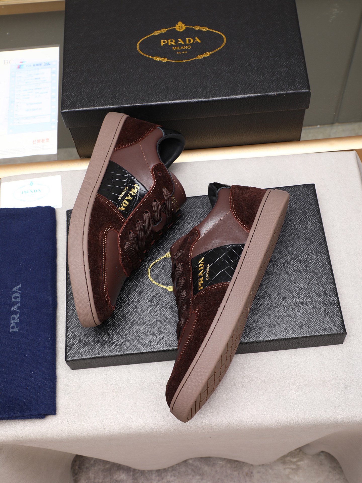 Prada Men's Fashionable Casual Sneakers - Leather, Breathable Lining 9 i1746697177531 2189 0 7