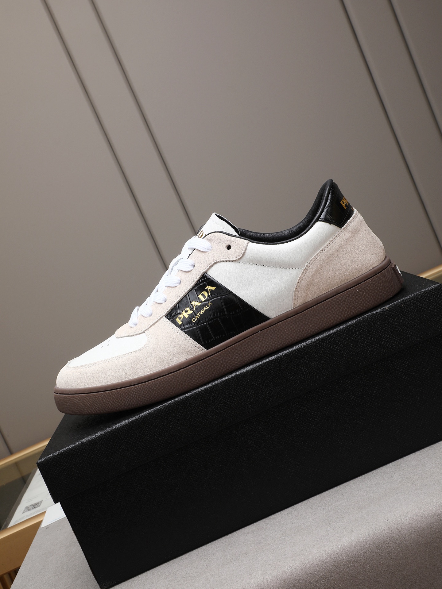 Prada Men's Fashion Sneakers, Leather Upper, Breathable Lining, Size 38-44 7 i1746697190486 7921 0 5