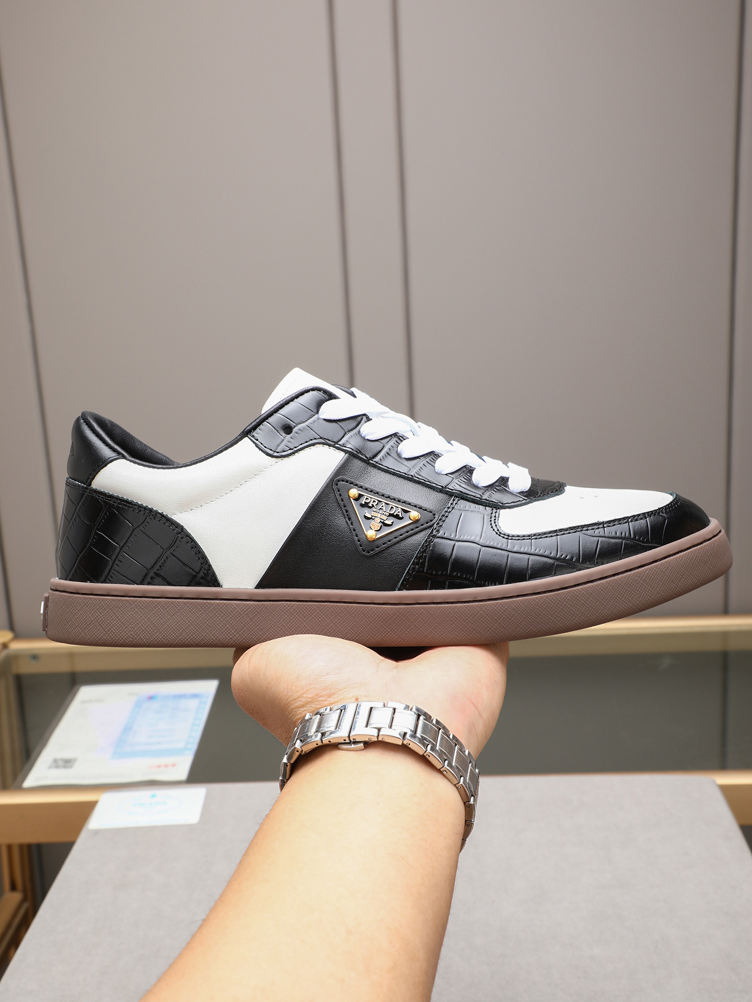 Prada Men's Fashionable Casual Sneakers - Leather, Breathable, Standard Sizes 2 i1746697316903 9178 0 0