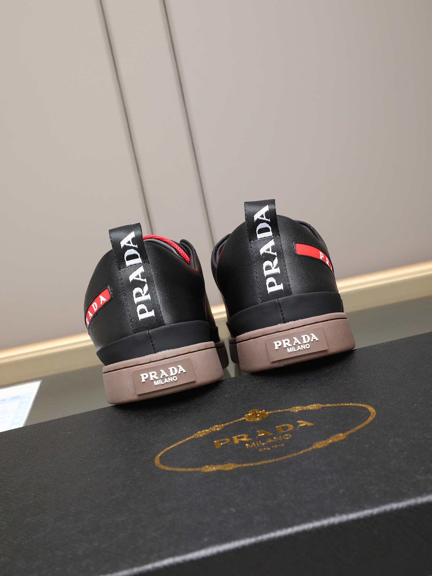 Prada Men's Leather Casual Sneakers Designer Fashion Comfort Shoes 6 i1746697814186 715 0 4