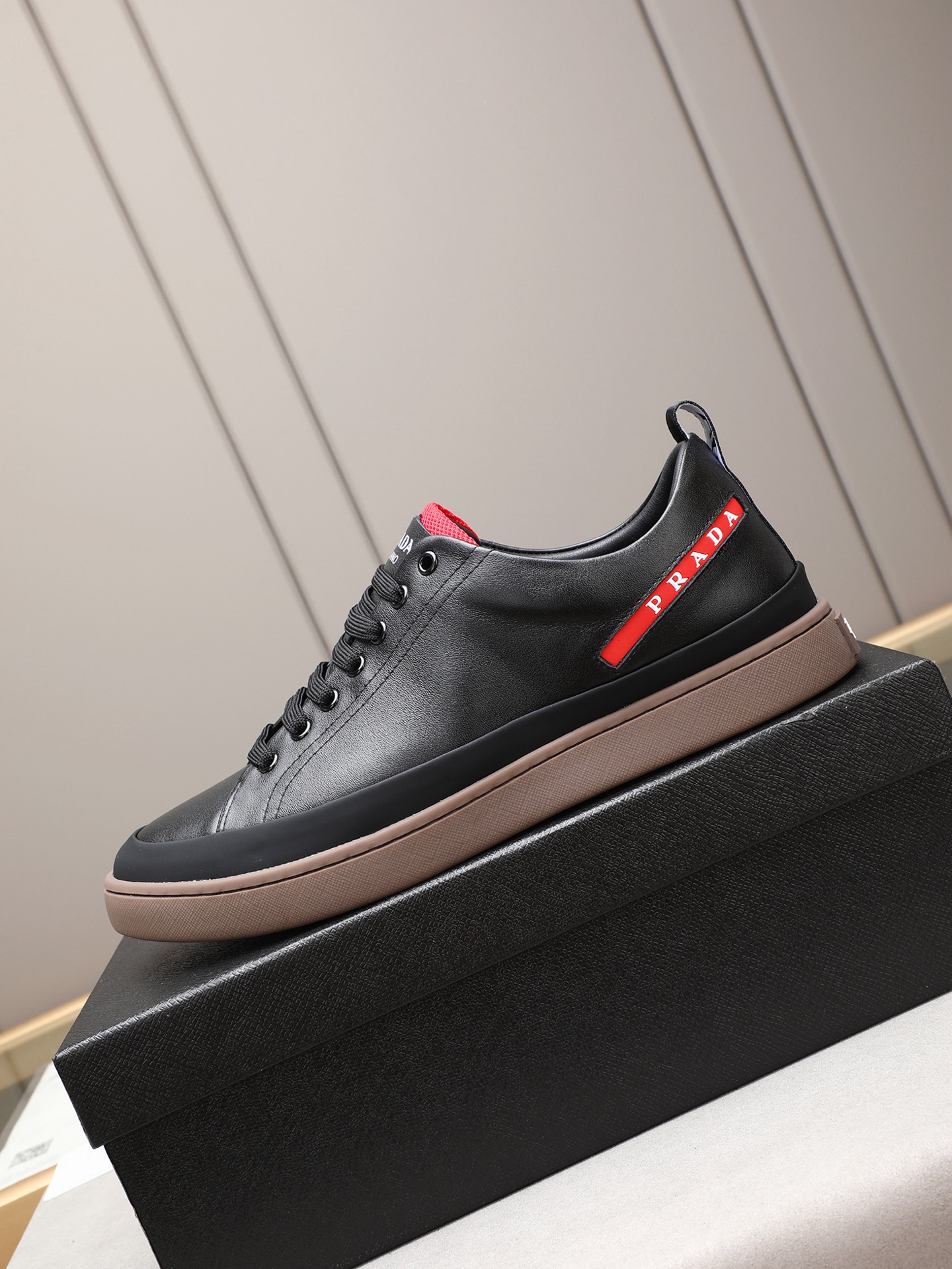 Prada Men's Leather Casual Sneakers Designer Fashion Comfort Shoes 7 i1746697816089 6849 0 5