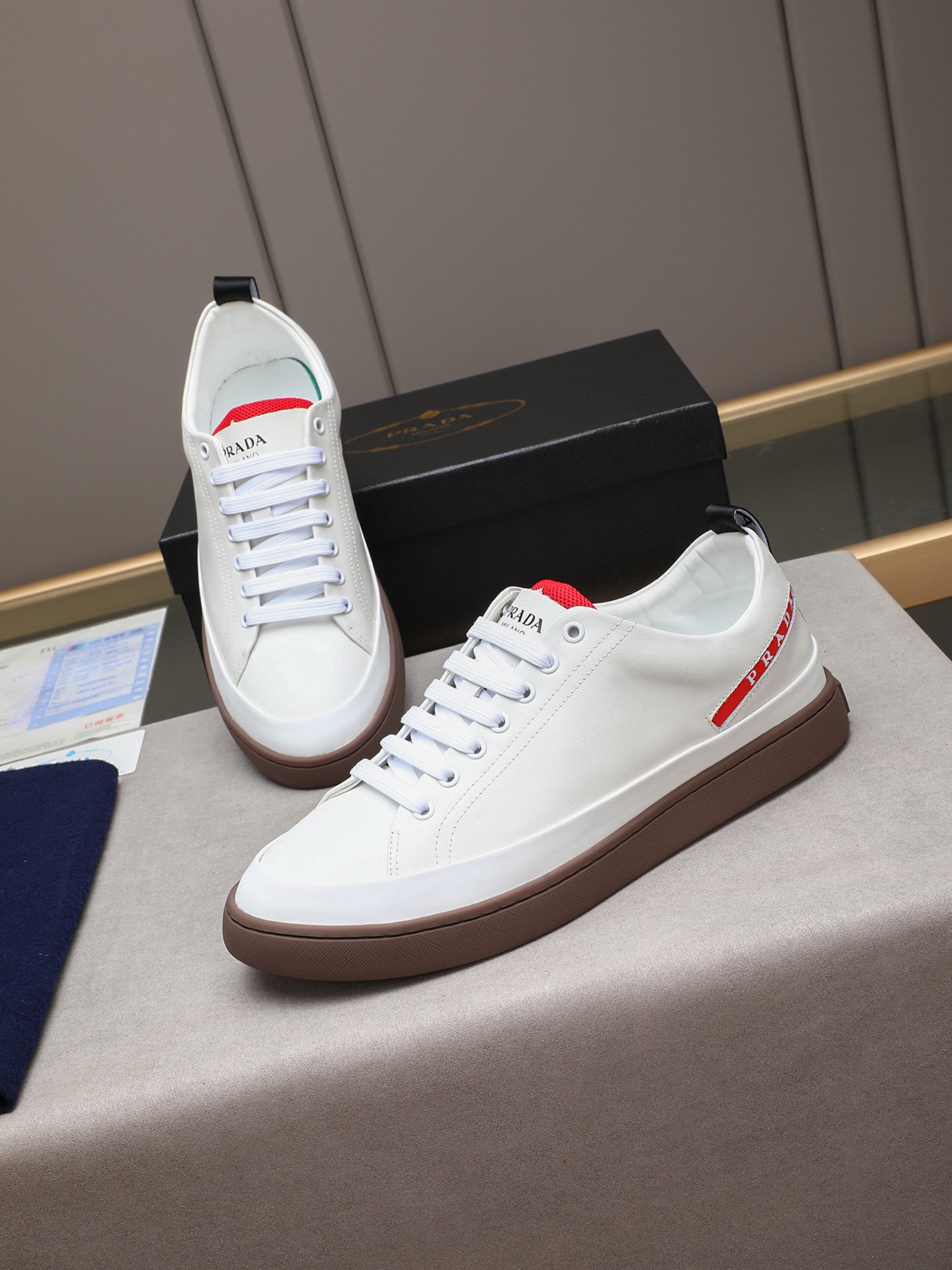 Prada Men's White Leather Low-Top Sneakers Casual Fashion Sneakers 8 i1746697844513 3653 0 6