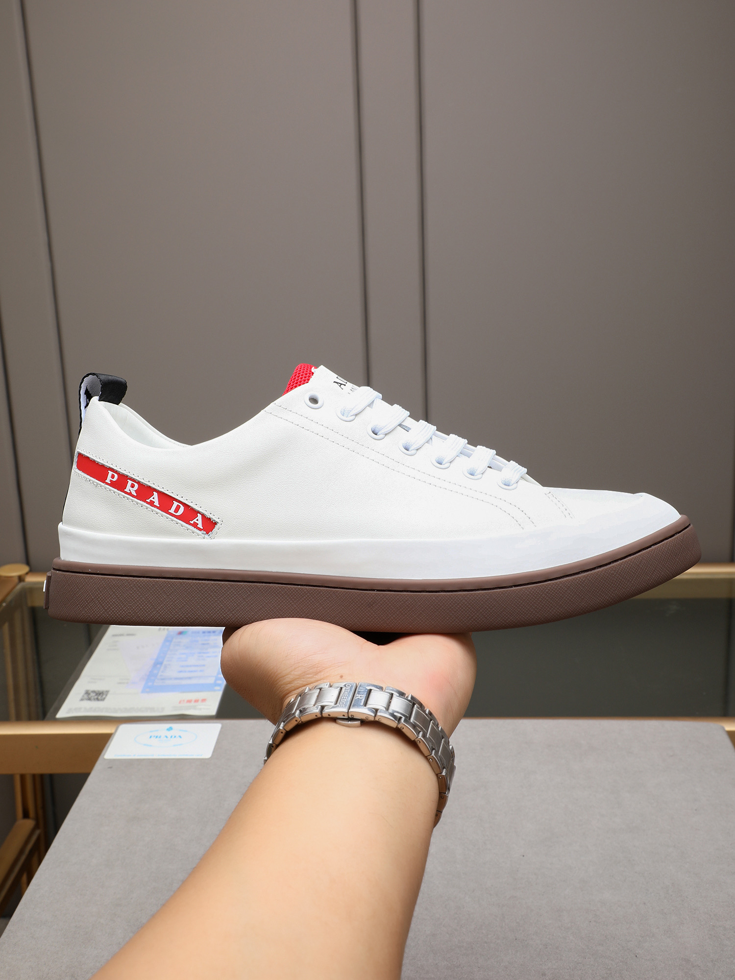 Prada Men's White Leather Low-Top Sneakers Casual Fashion Sneakers 2 i1746697845748 469 0 0