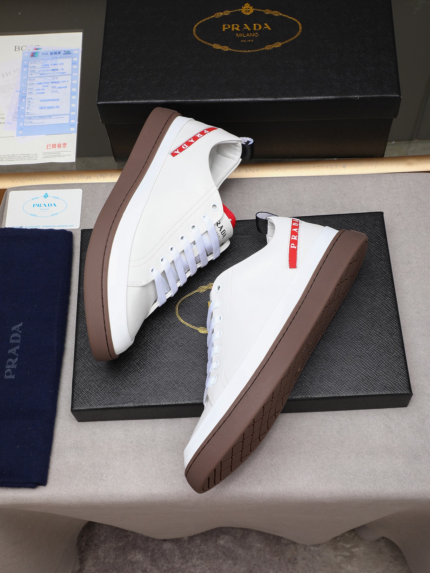 Prada Men's White Leather Low-Top Sneakers Casual Fashion Sneakers 9 i1746697845929 5802 0 7