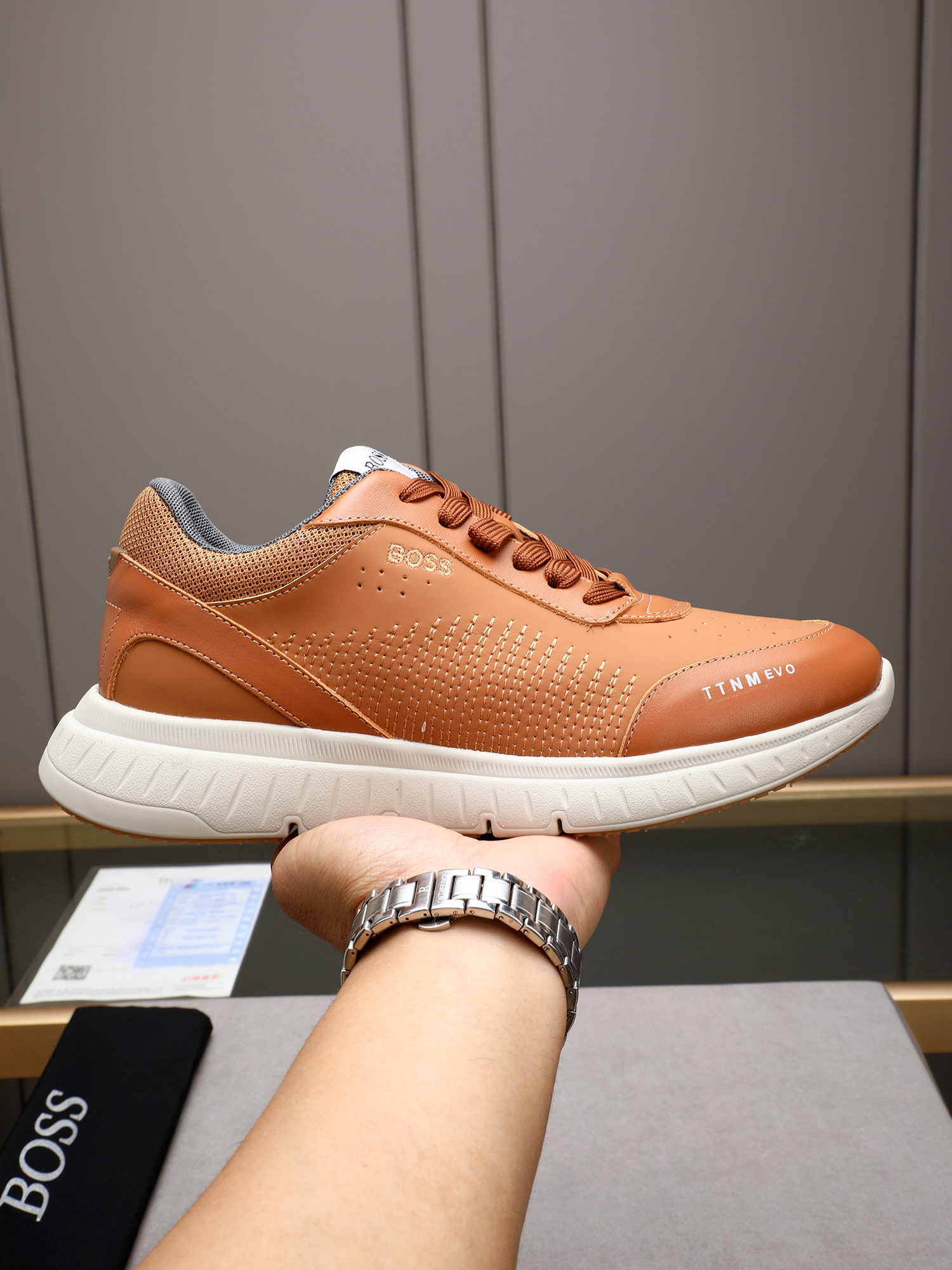NO:284230,PBOSS high-end hottest counter design, imported cowhide electric embroidery technology on the face!  Rubber wear-resistant large sole, easy to put on, light, comfortable and elastic, trendy and fashionable!  !  !  Multi-color selection!  Number of codes 38-44 (45 customized), cowhide19860909PBOSS 高端劲爆款 专柜设计 面部采用进口牛皮电绣工艺！橡胶耐磨大底,上脚方便,轻盈舒适有弹力,新潮时尚！！！多色选！码数38-44（45定做）,,cowhide,Men's shoes