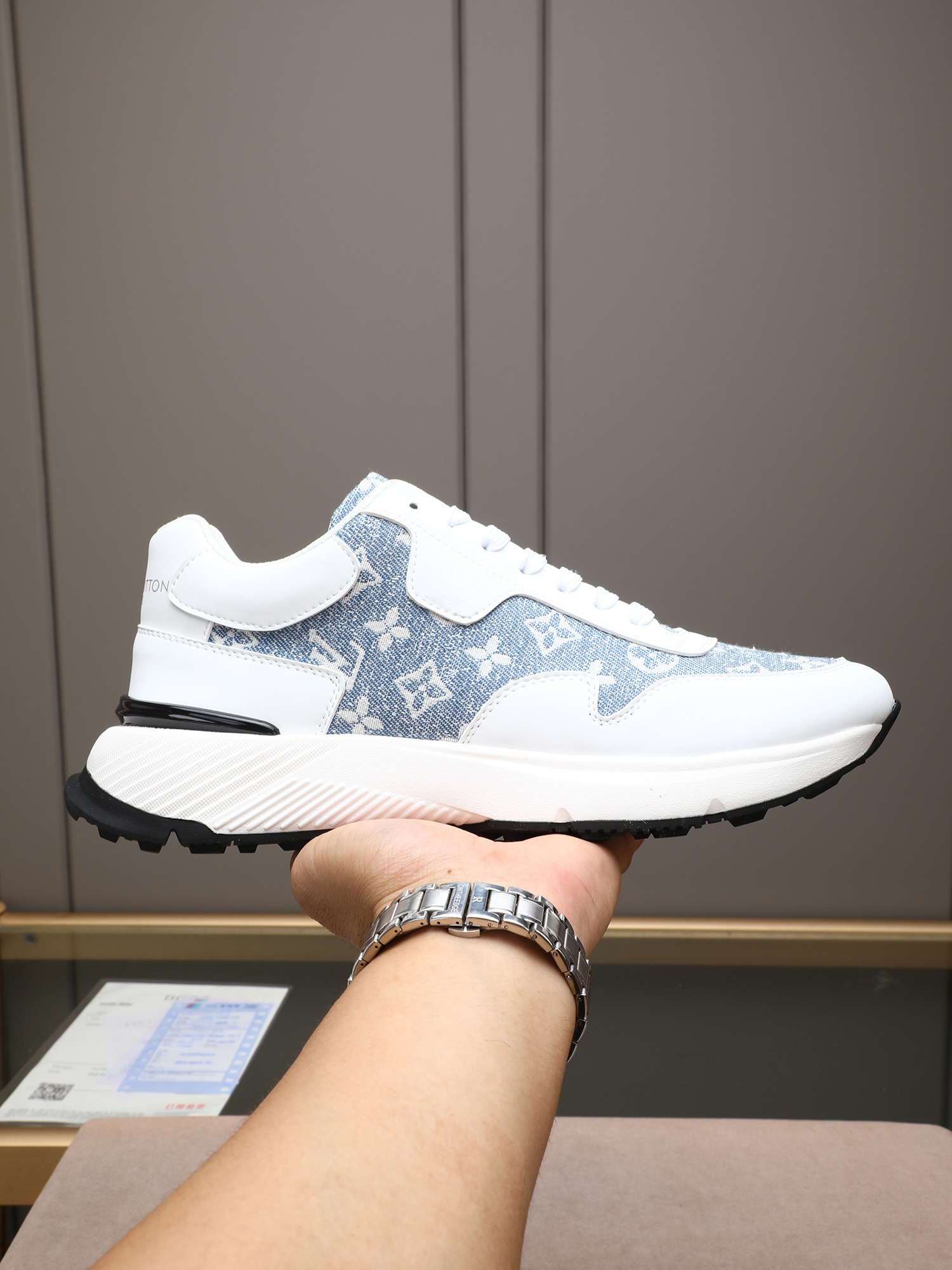 LOUIS VUITTON PP528 - 高品質牛皮スニーカー