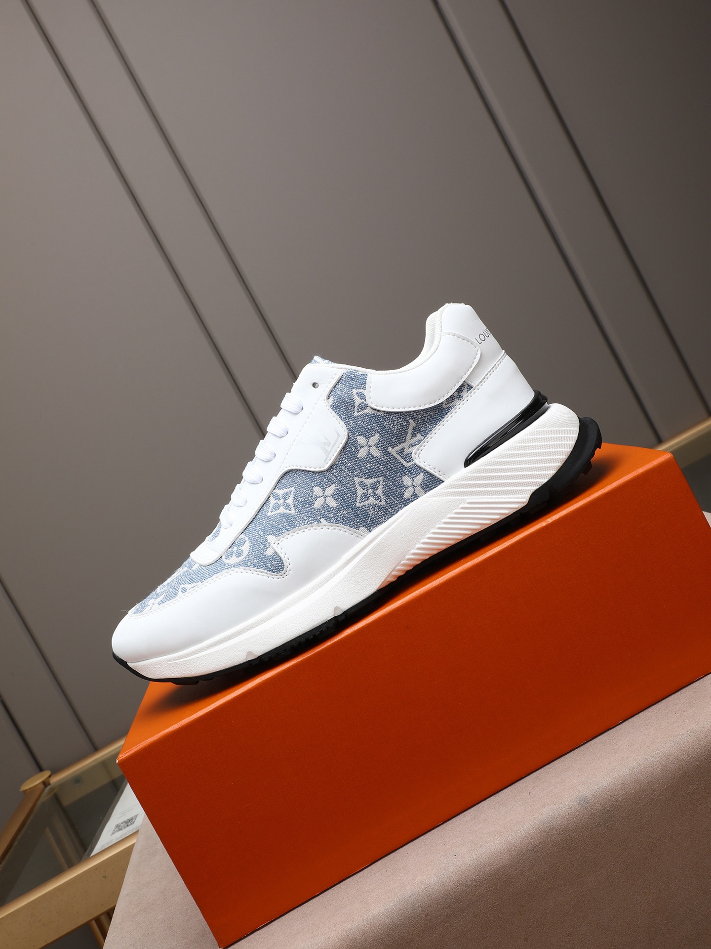 LOUIS VUITTON PP528 - 高品質牛皮スニーカー