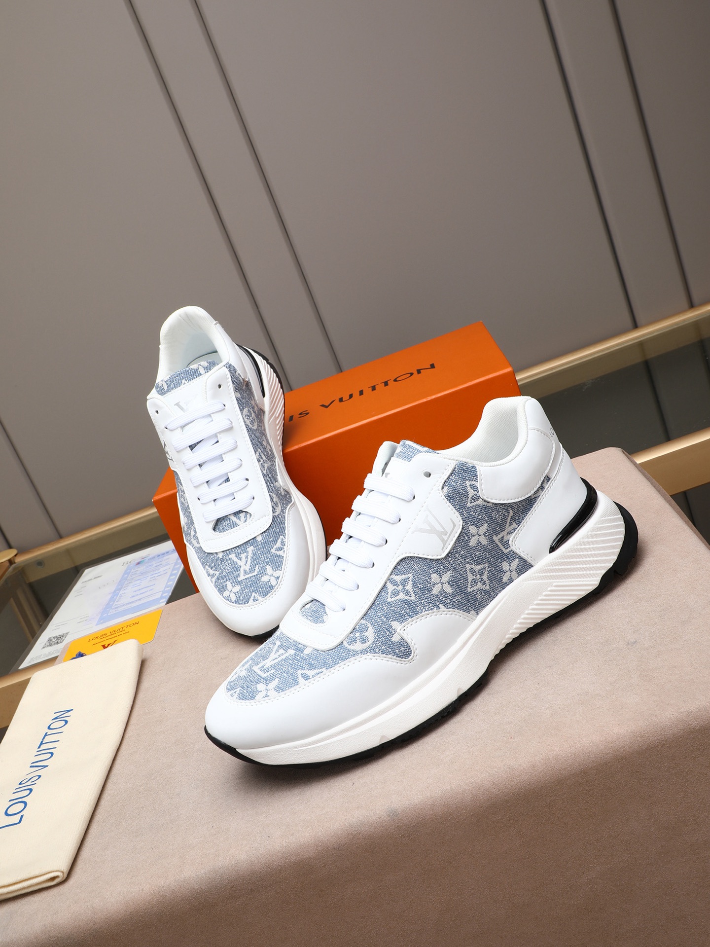 LOUIS VUITTON PP528 - 高品質牛皮スニーカー