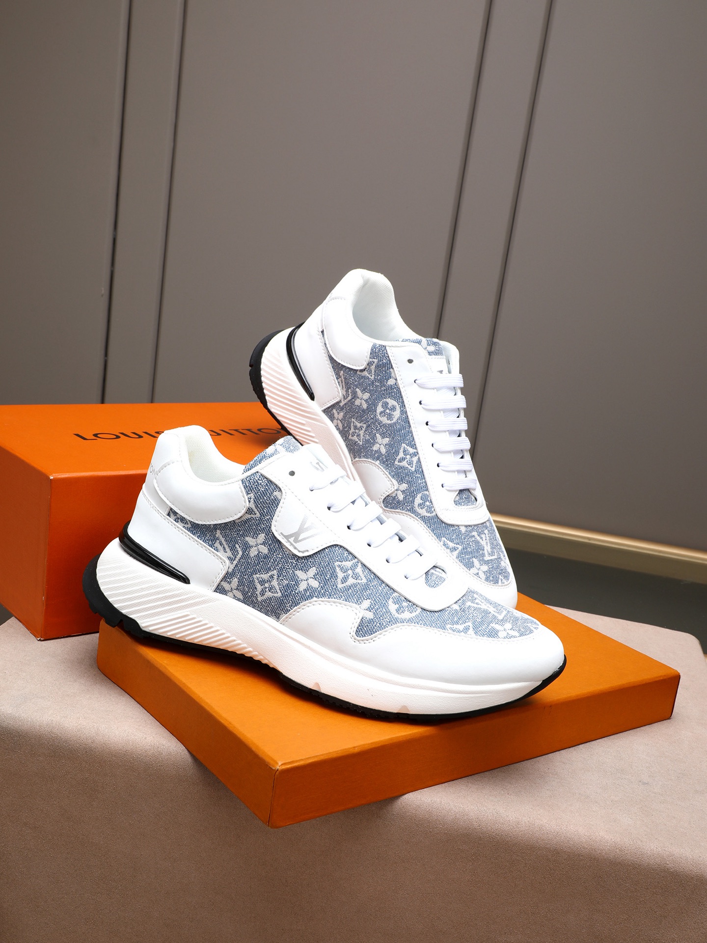 LOUIS VUITTON PP528 - 高品質牛皮スニーカー