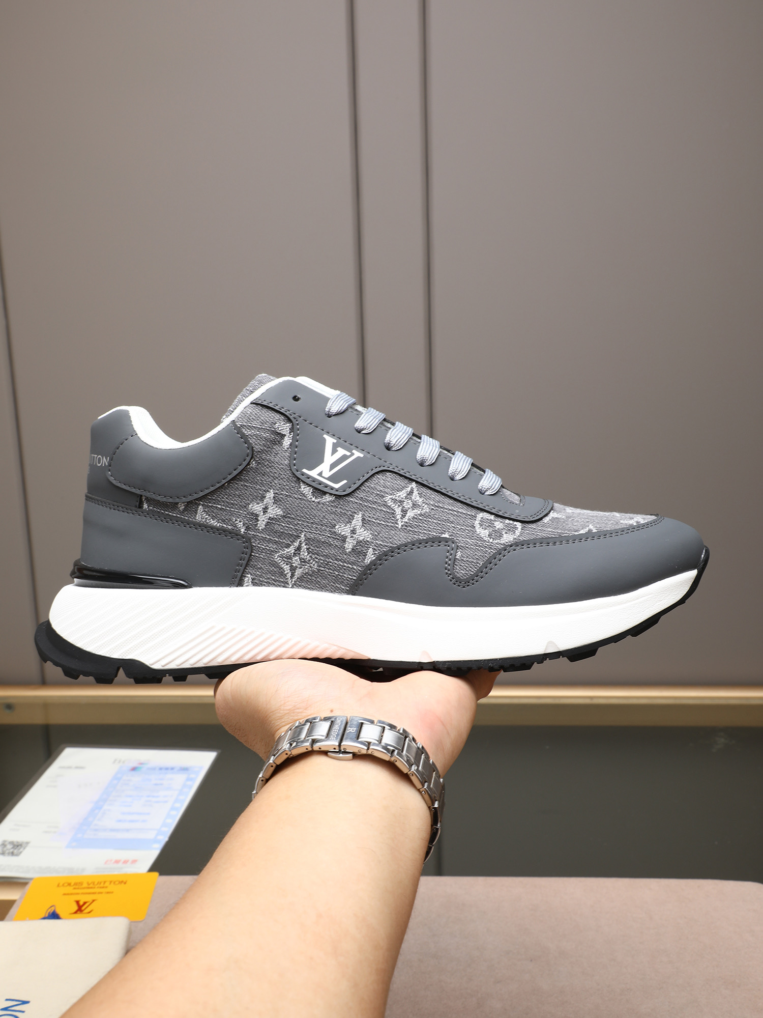 LOUIS VUITTON PP528 メンズシューズ 原版牛皮製