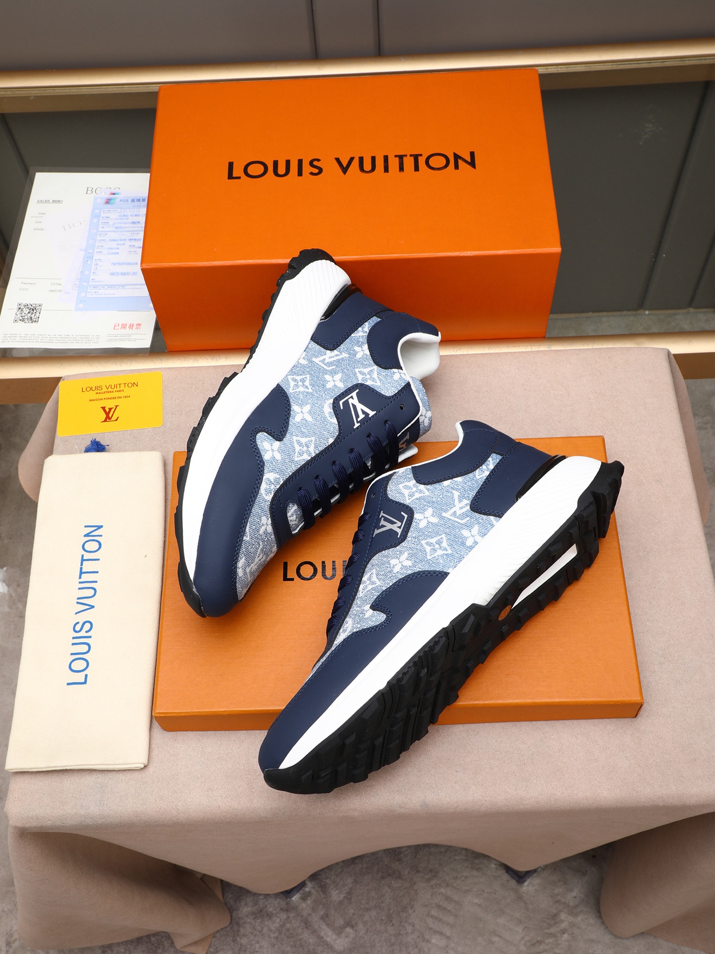 LOUIS VUITTON PP528 - 原版牛皮のスタイリッシュなシューズ