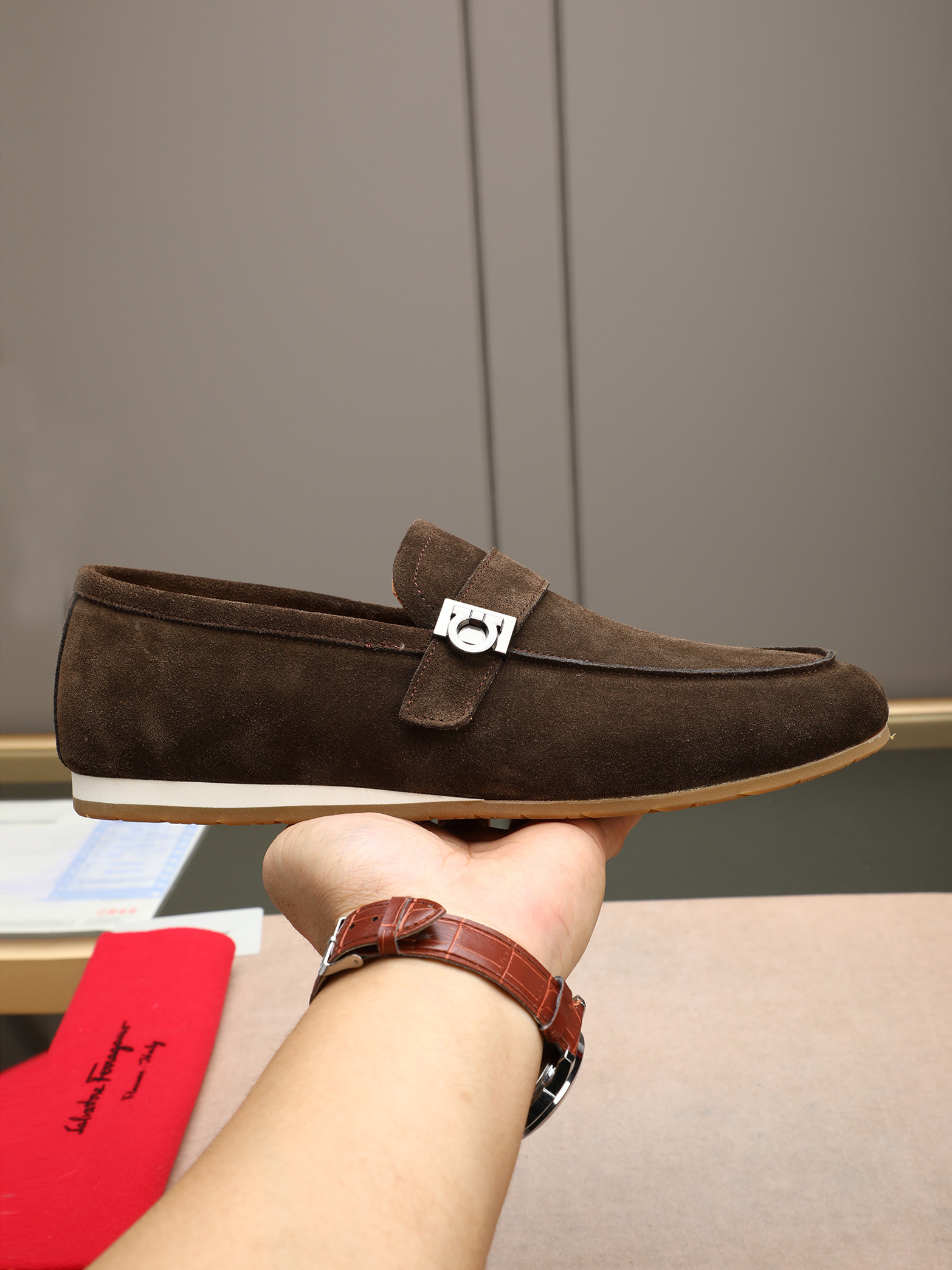 实价310  Ferragam菲拉格慕新款面料采用全进口头层磨砂牛皮，看得见的质感，重工车线，内里本染小牛皮，标配logo牛皮垫脚，大牌体验，上脚柔软舒适，男士臻享，专用防滑耐磨橡胶鞋底，轻松驾驭各种场合, Size：38-44（45定做）