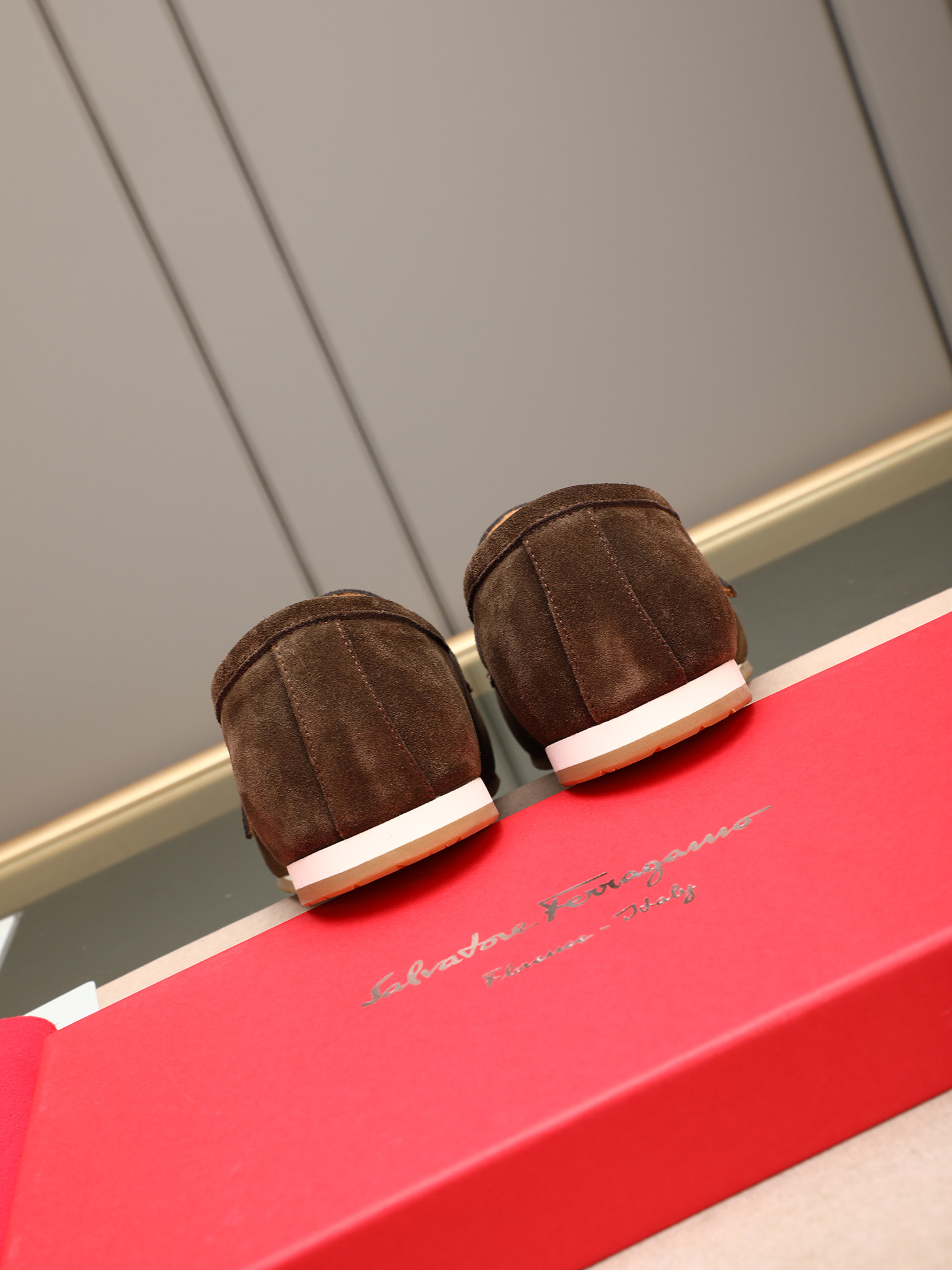 实价310  Ferragam菲拉格慕新款面料采用全进口头层磨砂牛皮，看得见的质感，重工车线，内里本染小牛皮，标配logo牛皮垫脚，大牌体验，上脚柔软舒适，男士臻享，专用防滑耐磨橡胶鞋底，轻松驾驭各种场合, Size：38-44（45定做）