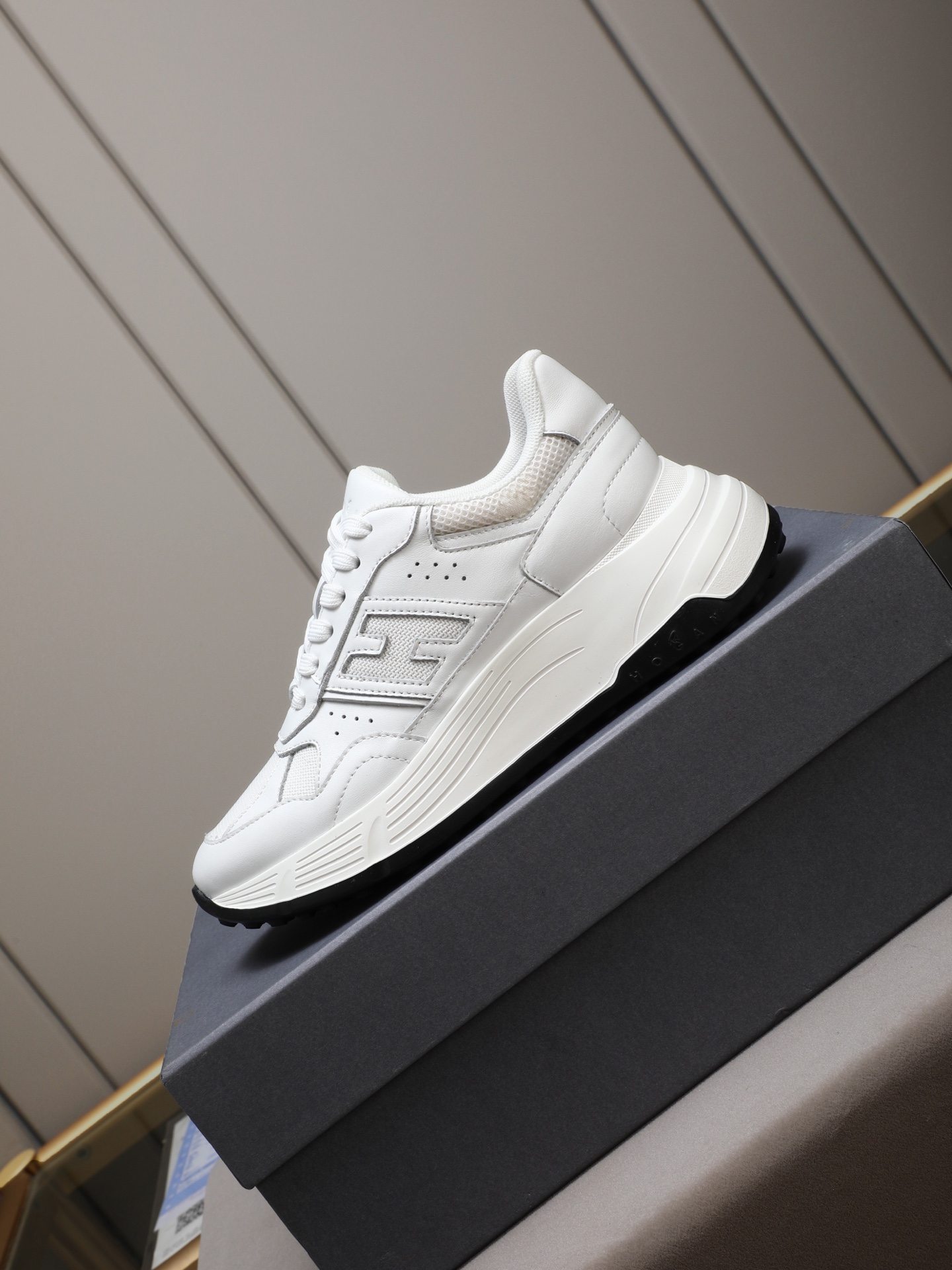 Hogan H-Stripes Leather Platform Sneakers Chunky Sole Lace-Up White 7 i1758619968917 5470 0 5