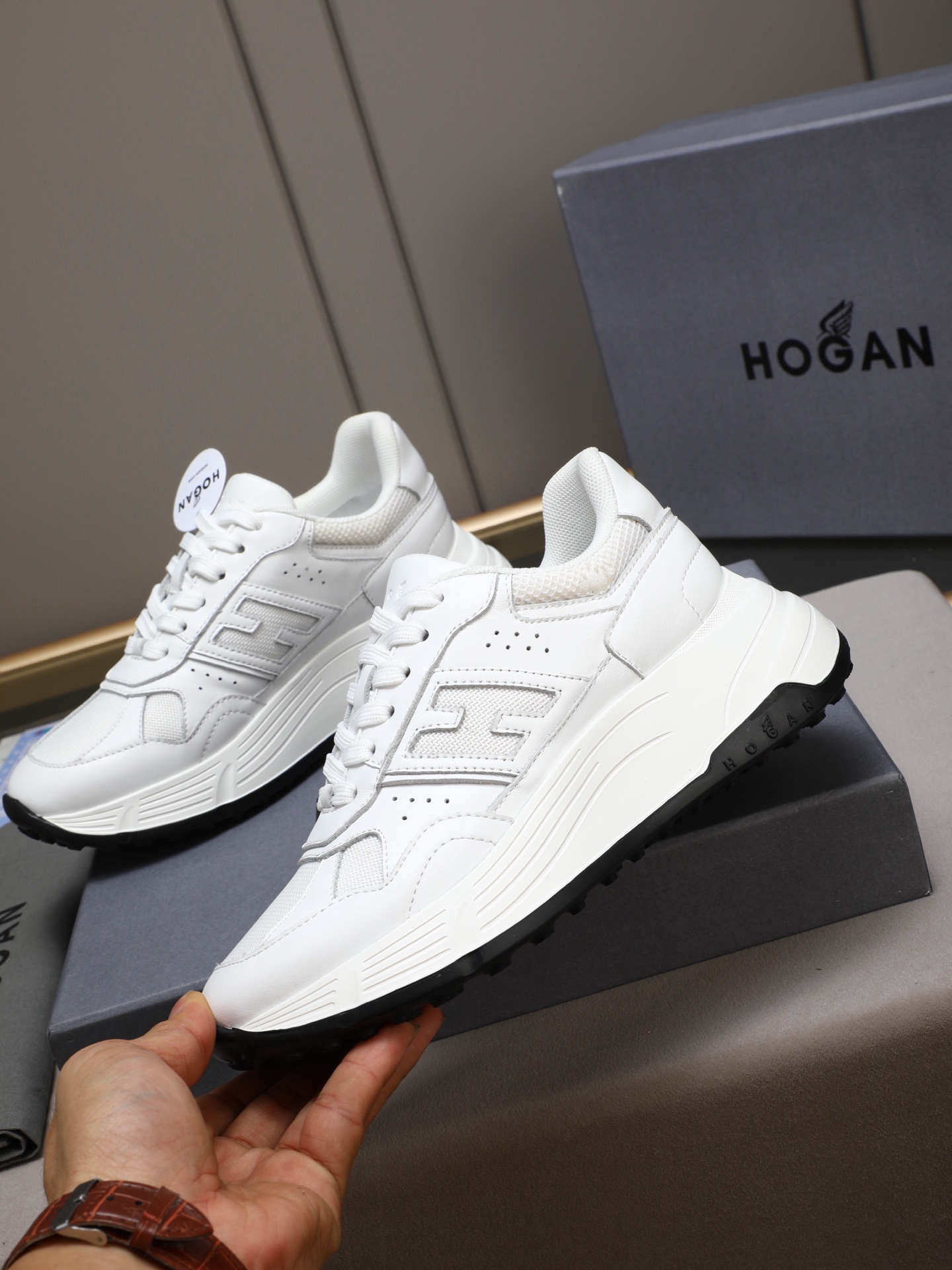 Hogan H-Stripes Leather Platform Sneakers Chunky Sole Lace-Up White 3 i1758619968989 1352 0 1