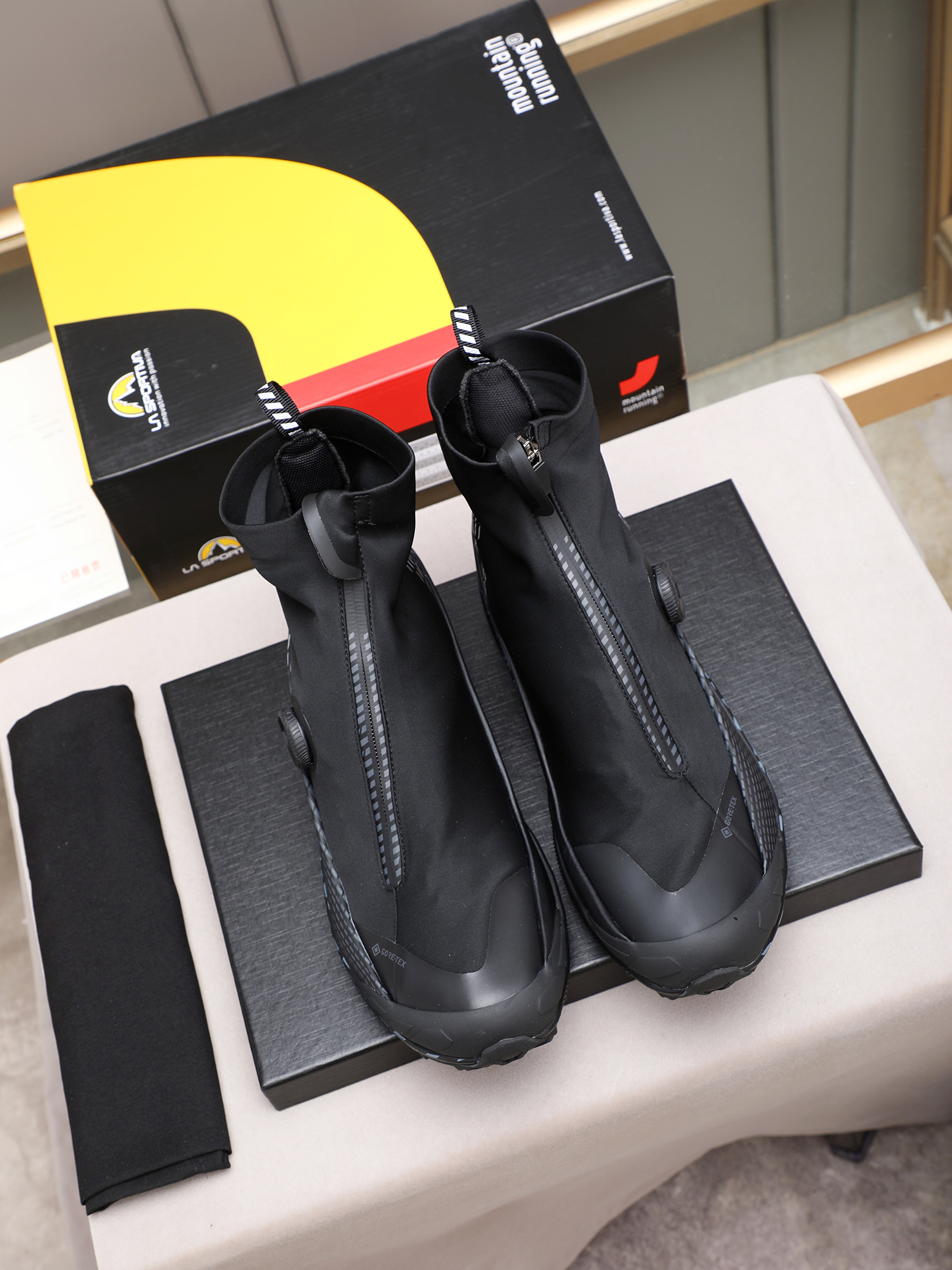 La Sportiva Cyklon Cross GTX: Winter Outdoor Hiking & Mountaineering Boots 8 i1758620813538 6358 0 6