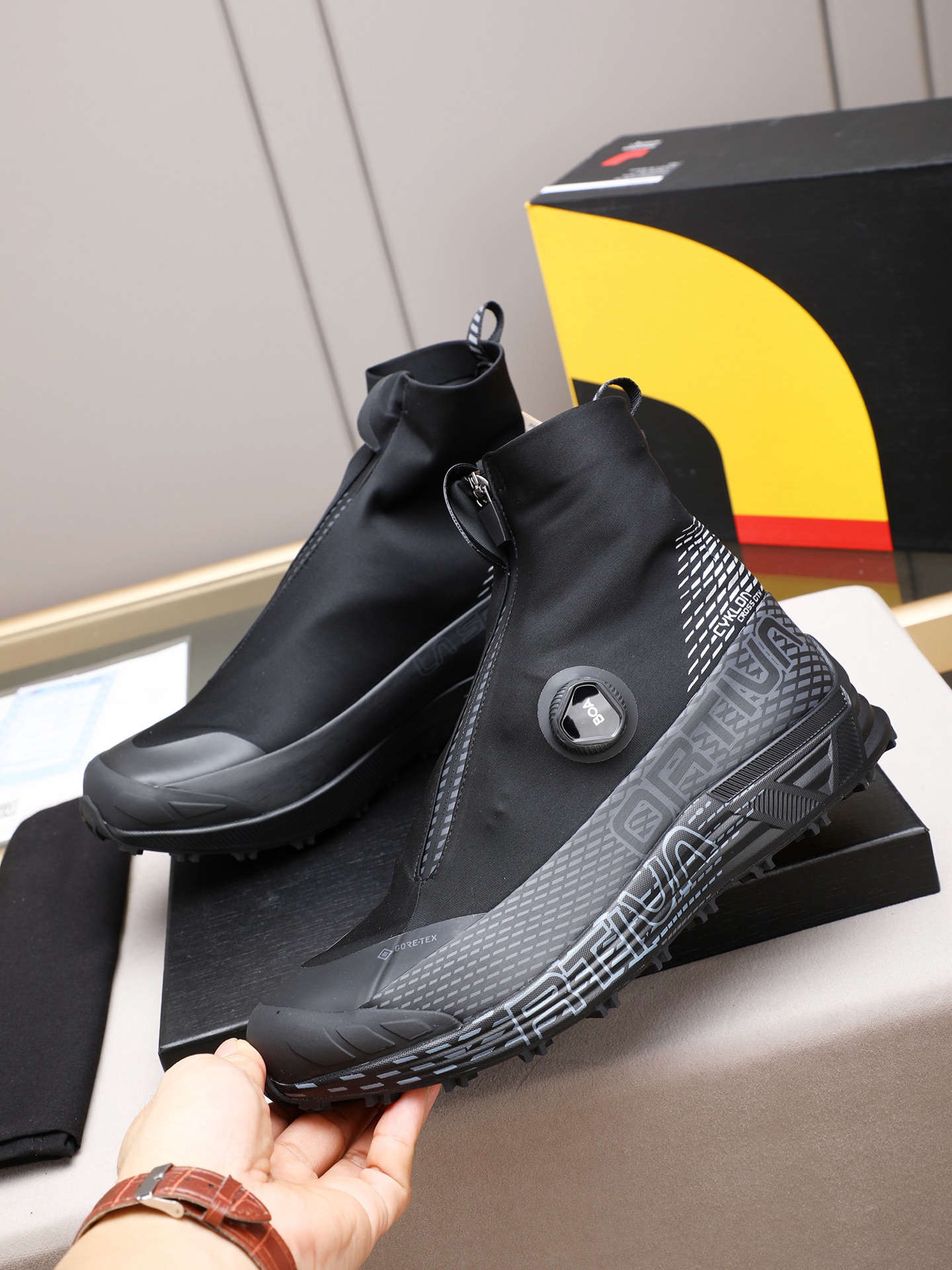 La Sportiva Cyklon Cross GTX: Winter Outdoor Hiking & Mountaineering Boots 3 i1758620813845 5388 0 1