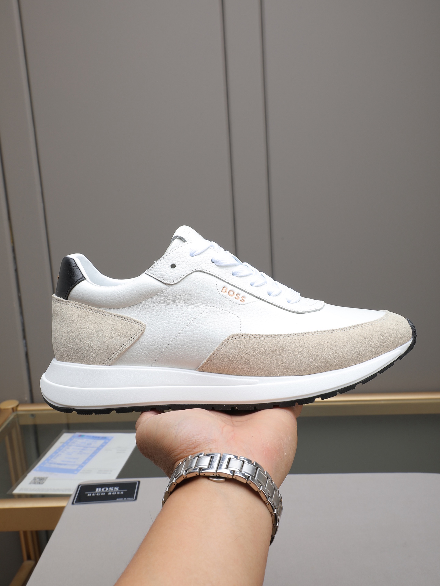 NO:620750,P brand Armani ARM NI Standard code 38-44 (45 customized) The same grade as the official website Material original cowhide surface Comfortable sheepskin lining Lightweight and wear-resistant outsole!,,armani,cowhide,sheepskin19860909P 品牌阿玛尼ARM NI 标准码38-44（45定制） 等级官网同款 材料原版牛皮面 舒适羊皮内里 轻便耐磨大底!,,armani,cowhide,sheepskin,Men's shoes