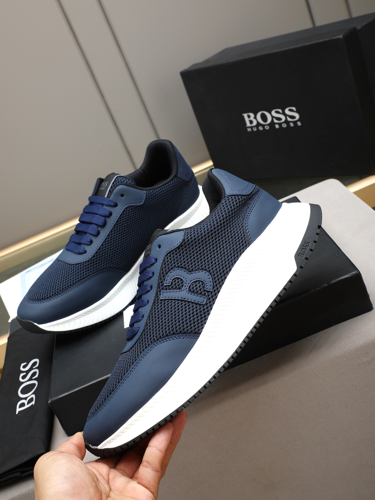 NO:781163,PBOSS high-end hot model, counter design, the face is made of high cowhide imported mesh!  Foam wear-resistant outsole, easy to put on, light, comfortable and elastic, trendy and fashionable!  !  !  3 colors to choose from!  Code number 38-44 (45 customized),,cowhide19860909PBOSS 高端劲爆款 专柜设计 面部采用高牛皮进口网布！发泡耐磨大底,上脚方便,轻盈舒适有弹力,新潮时尚！！！3色选！码数38-44（45定做）,,cowhide,Men's shoes