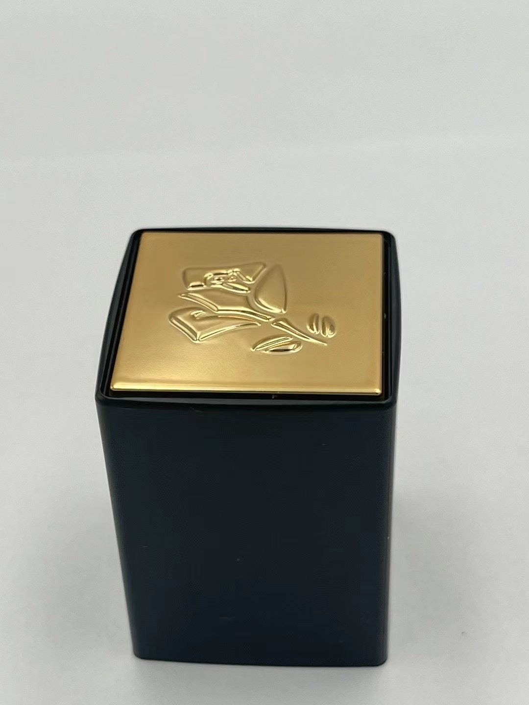 Louis Vuitton Haute Couture Couture Beauty Luxury Makeup Lipstick 4