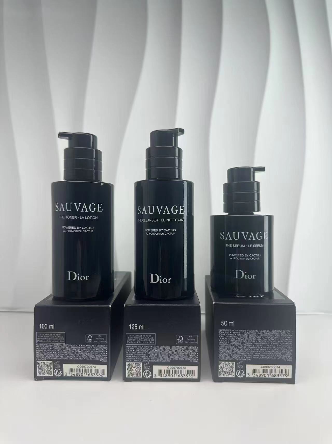 专/65💰
可配中文标，独家私模，细节全对版，味道对香，市面最高版本，非流通普货，正品质量直供，支持对比✔️
迪奥旷野男士洗面奶按压版125ml
迪奥旷野男士爽肤水100ml
迪奥旷野男士精华50ml