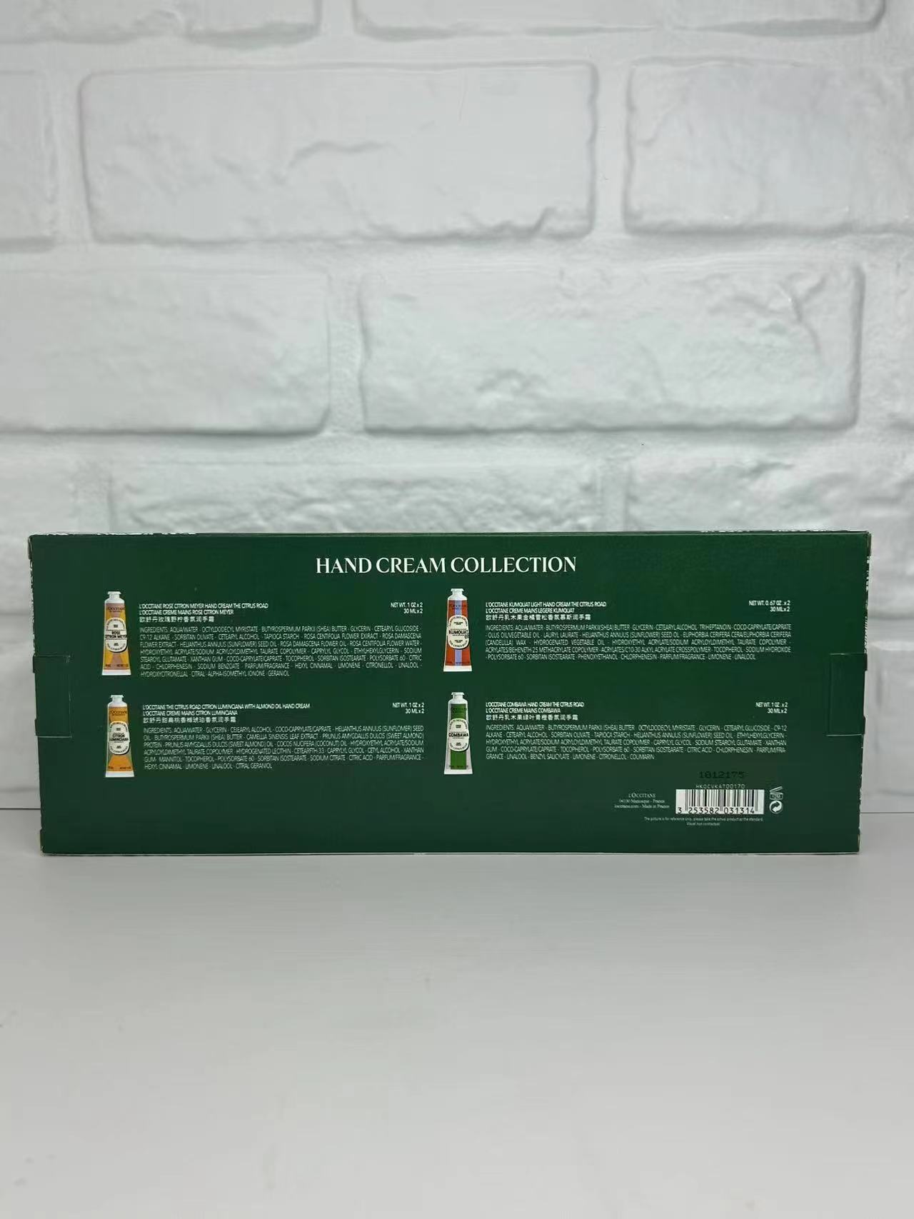 专/55💰
可配礼袋+中文标✔️欧舒丹护手霜八件套25版绿盒！内含：30ml*8味道：玫瑰野柠*2，乳木果金橘雪松*2，甜扁桃香橼琥珀*2，乳木果绿叶青橙*2。