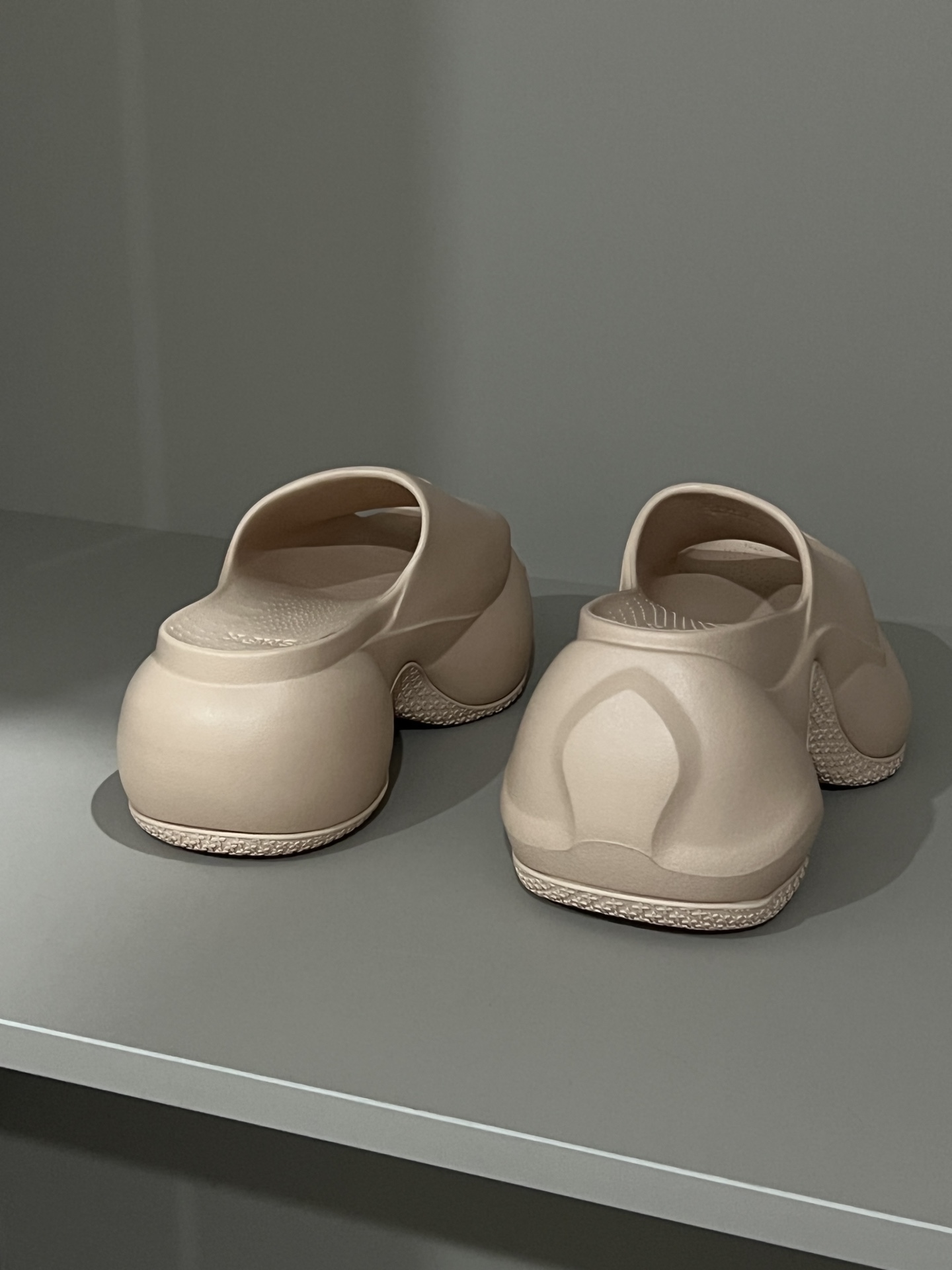 Trendy Shoes Review: Soft, Cozy, and Stylish in Various Sizes. - 图片 8