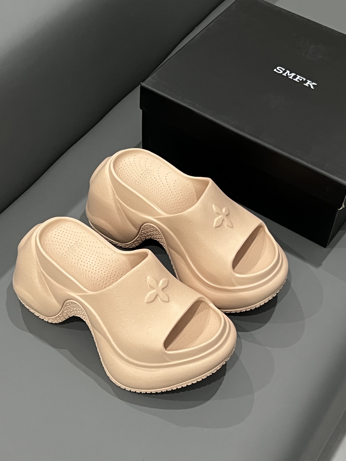 Trendy Shoes Review: Soft, Cozy, and Stylish in Various Sizes. - 图片 3