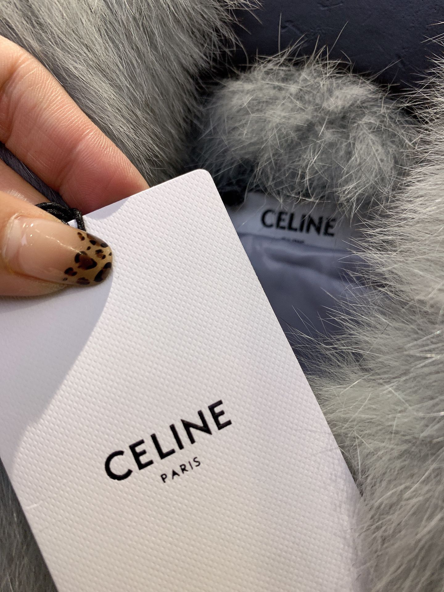 celine欧货狐狸毛领牛仔外套24年新款冬季兔毛内胆可拆卸清洗狐狸毛领穿上显气质拿捏它的一款皮草外套两