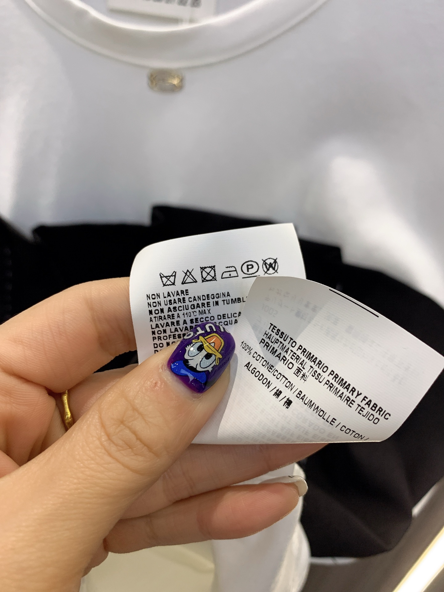 ✨✨✨玛吉拉✨✨✨2026年新款短袖✨ 爆款继续🔥🔥断层撞色设计，玛吉拉招牌明线细节，颠覆传统重构美学。