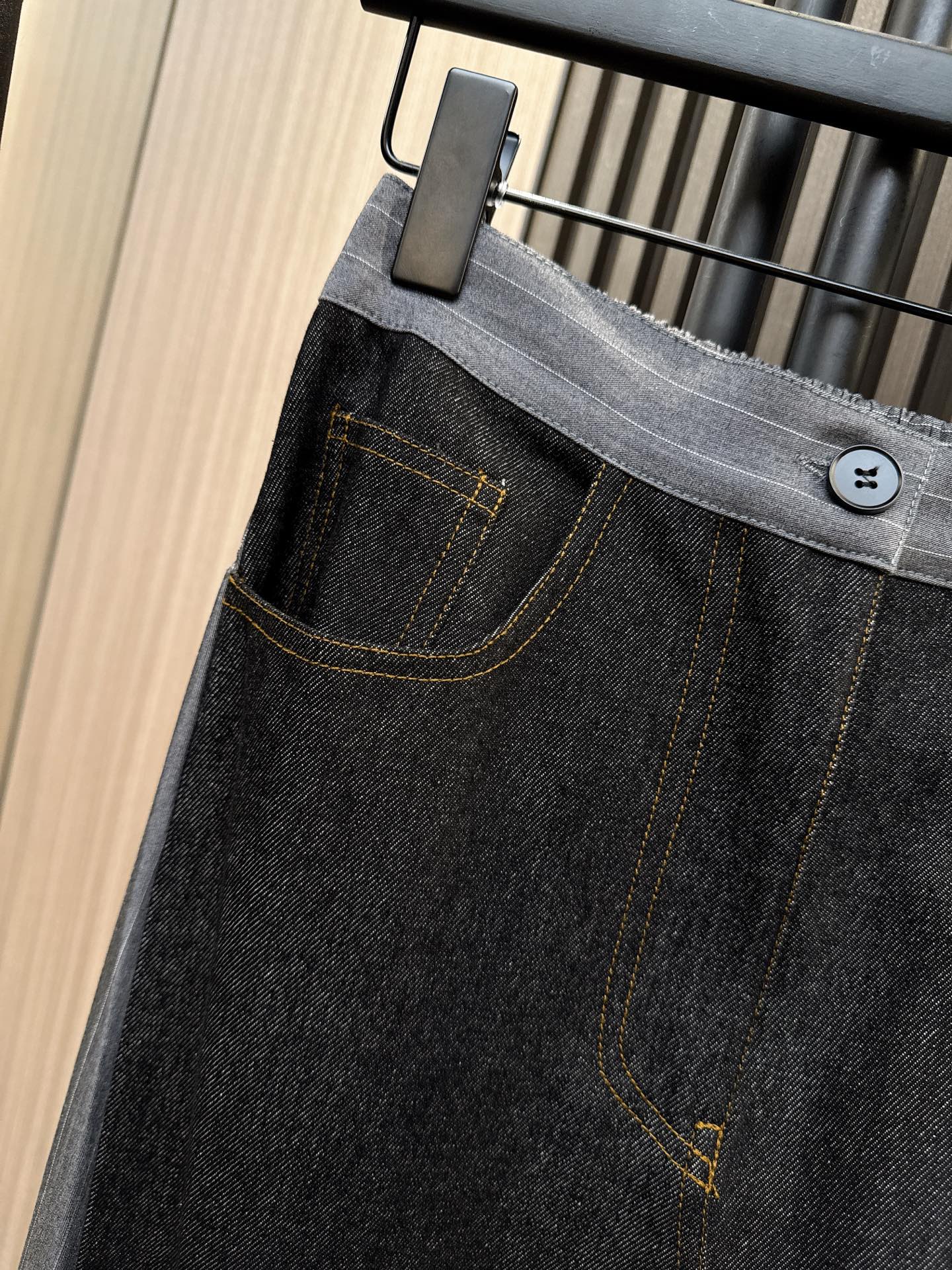 ✨✨✨Sacai✨✨✨2025秋冬新款半裙💫解构主义牛仔半裙！立体拼接撞色条纹+后开叉小心机，松紧腰包容